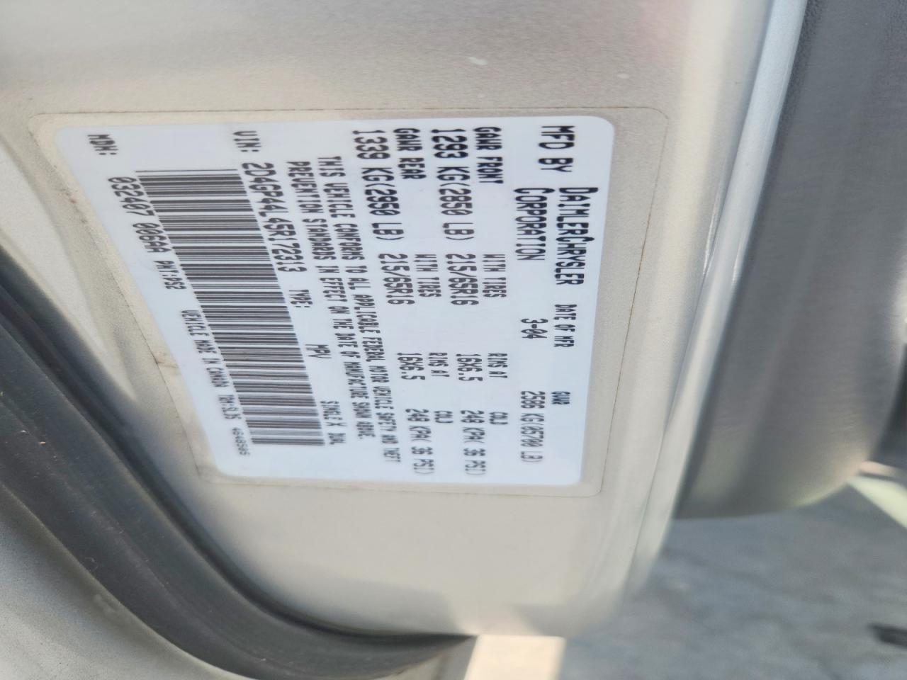 2005 Dodge Grand Caravan Sxt Silver vin: 2D4GP44L45R172313