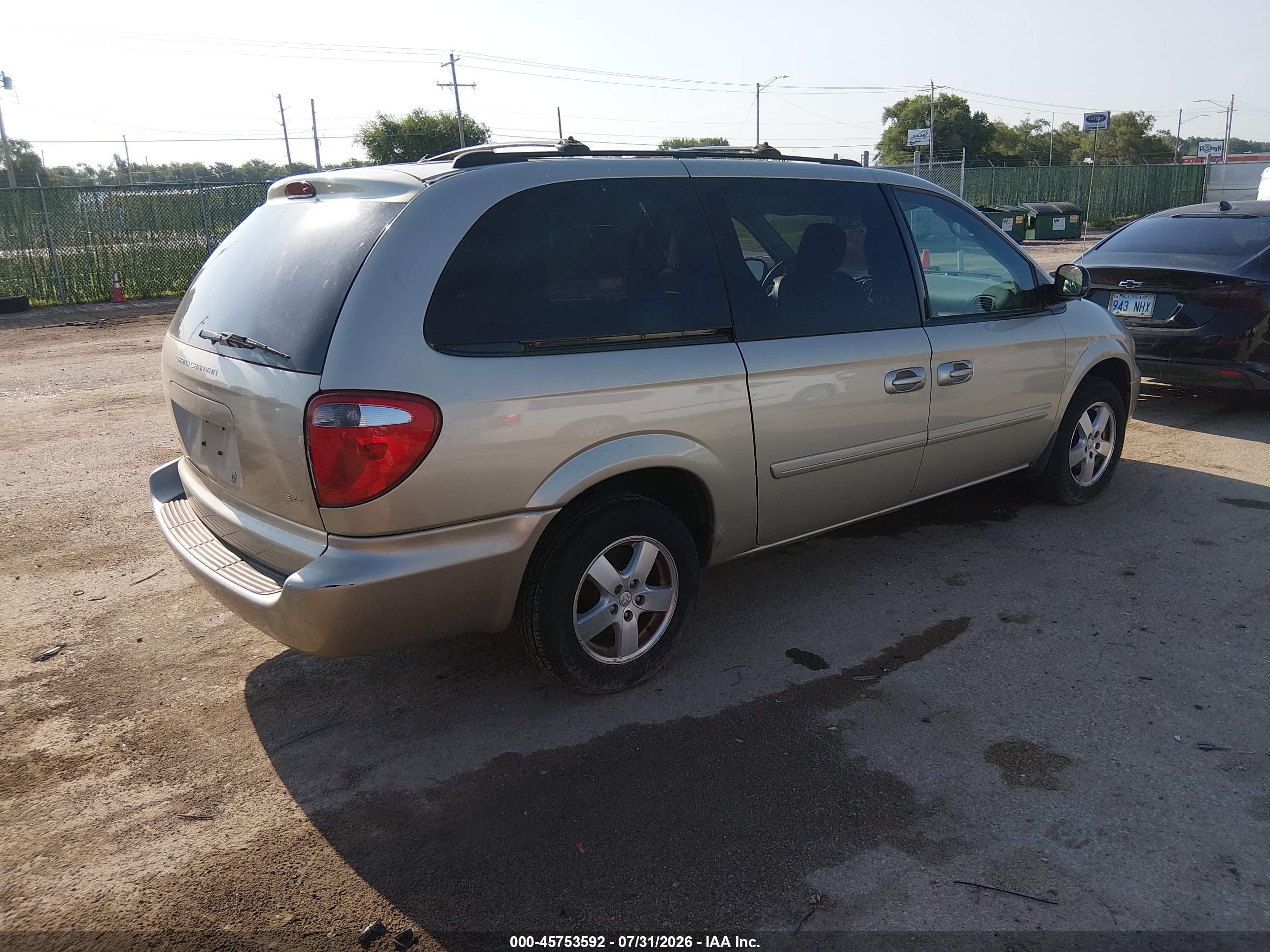 2005 Dodge Grand Caravan Sxt Gold vin: 2D4GP44L45R229044