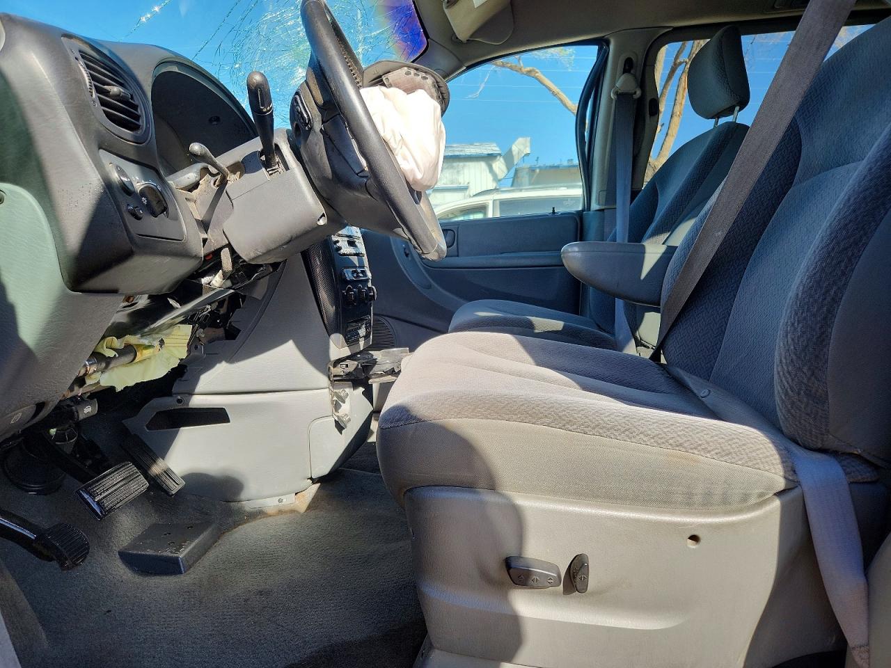 2006 Dodge Grand Caravan Sxt Silver vin: 2D4GP44L46R662607