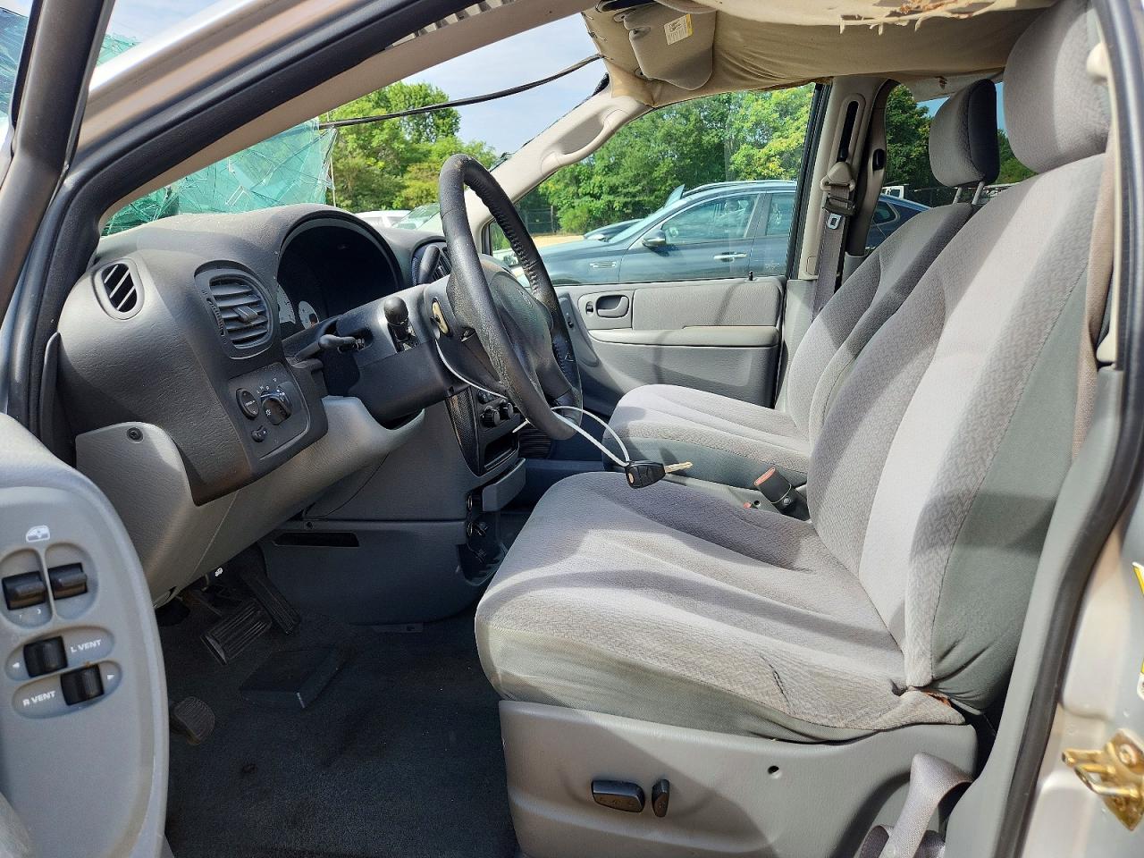 2006 Dodge Grand Caravan Sxt Серебряный vin: 2D4GP44L46R755594