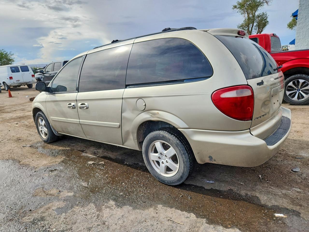 2006 Dodge Grand Caravan Sxt Gold vin: 2D4GP44L46R865383