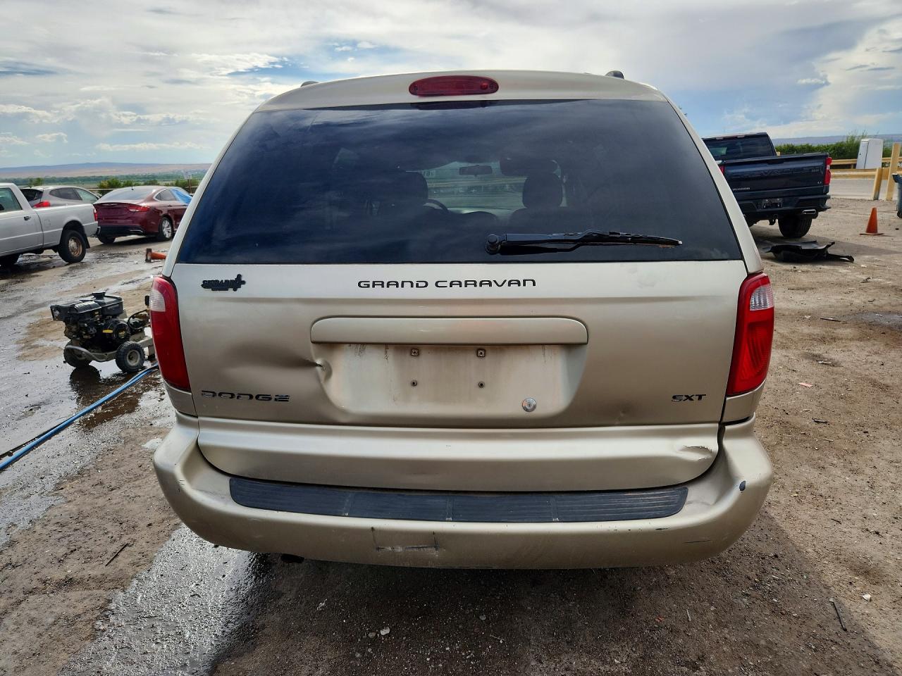 2006 Dodge Grand Caravan Sxt Gold vin: 2D4GP44L46R865383