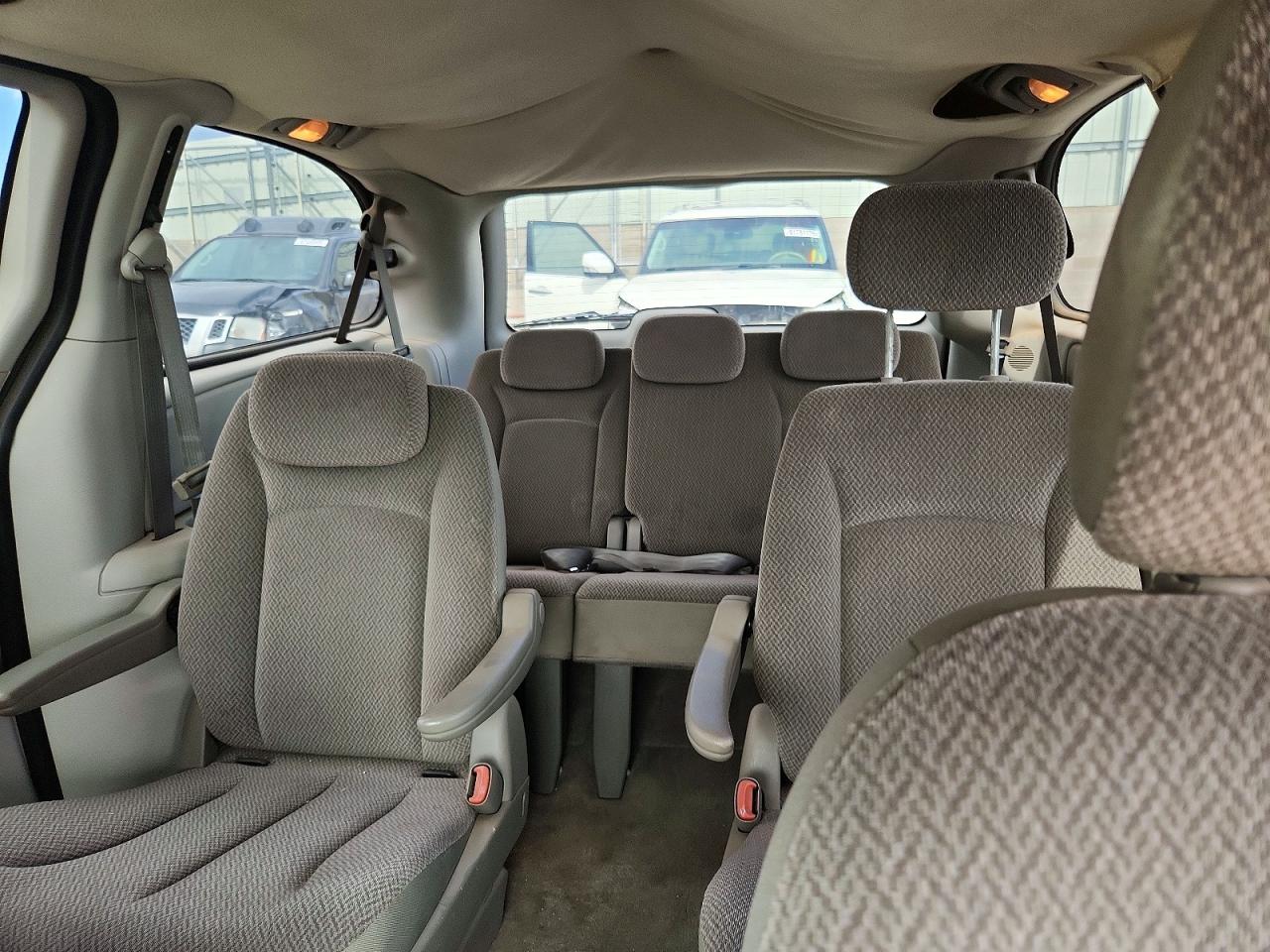 2006 Dodge Grand Caravan Sxt Gold vin: 2D4GP44L46R865383