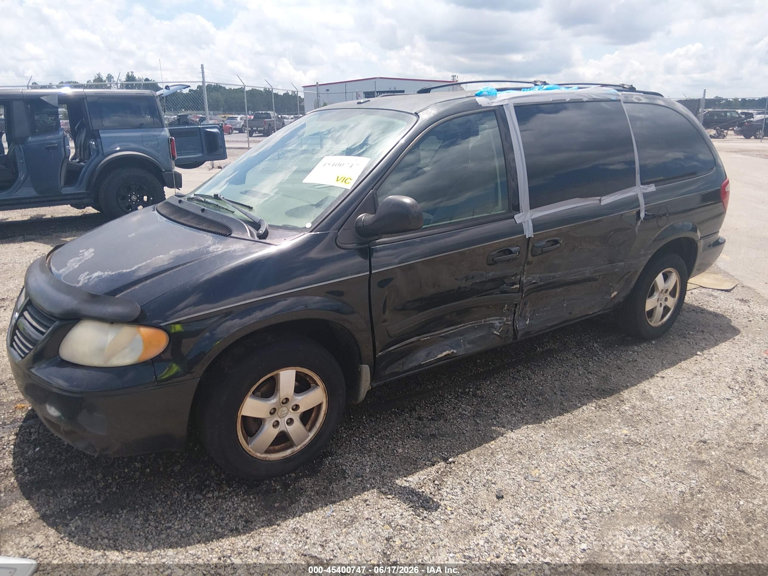2007 Dodge Grand Caravan Sxt Black vin: 2D4GP44L47R262922