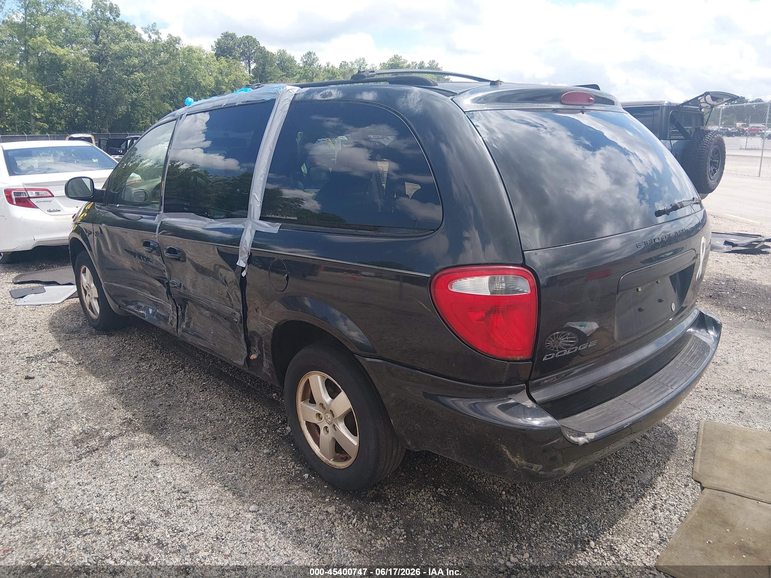 2007 Dodge Grand Caravan Sxt Black vin: 2D4GP44L47R262922
