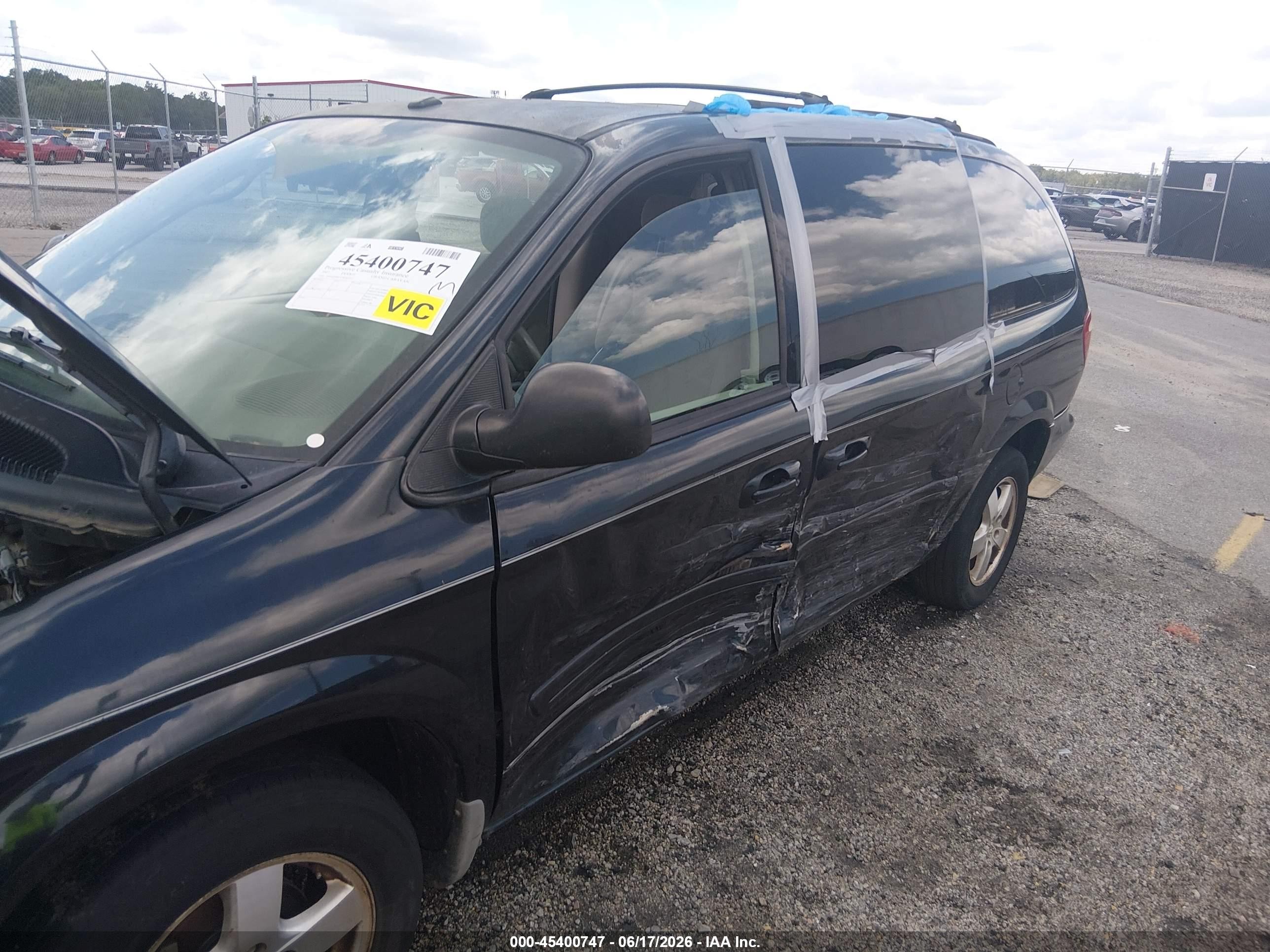 2007 Dodge Grand Caravan Sxt Black vin: 2D4GP44L47R262922