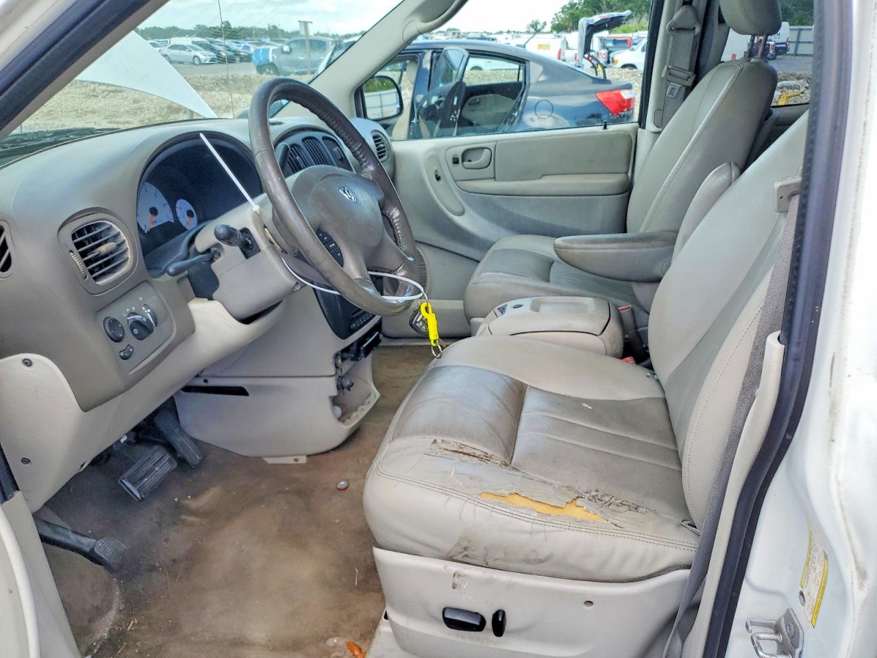2007 Dodge Grand Caravan Sxt Белый vin: 2D4GP44L47R270972