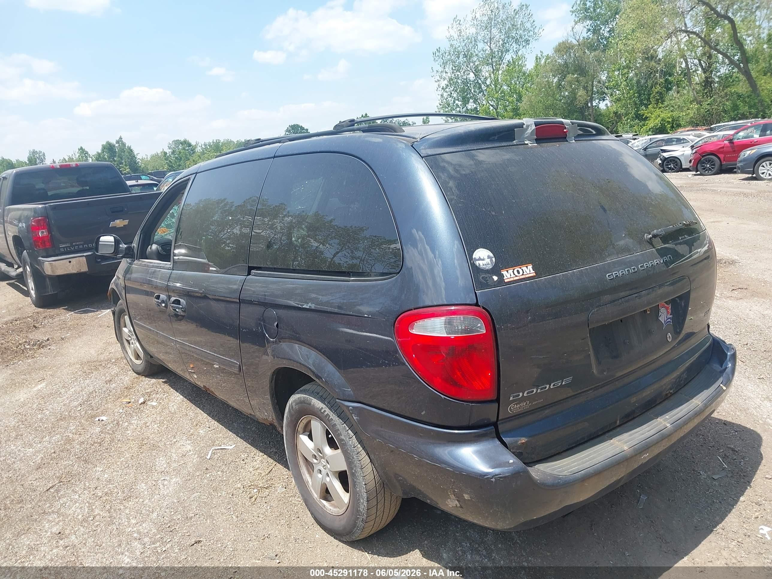 2007 Dodge Grand Caravan Sxt Dark Brown vin: 2D4GP44L47R276724
