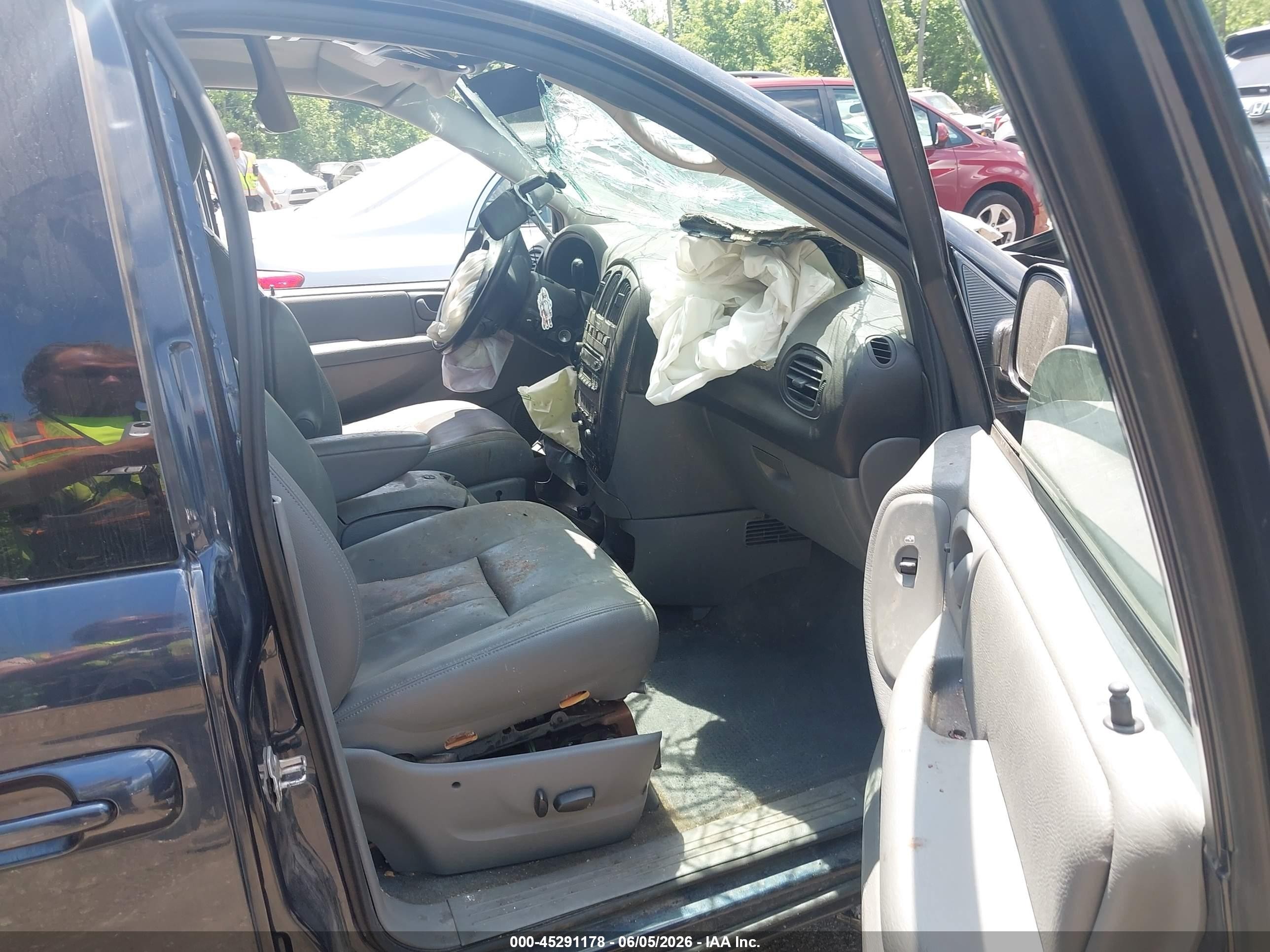 2007 Dodge Grand Caravan Sxt Dark Brown vin: 2D4GP44L47R276724