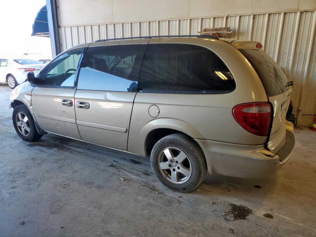 2007 Dodge Grand Caravan Sxt Tan vin: 2D4GP44L47R344469