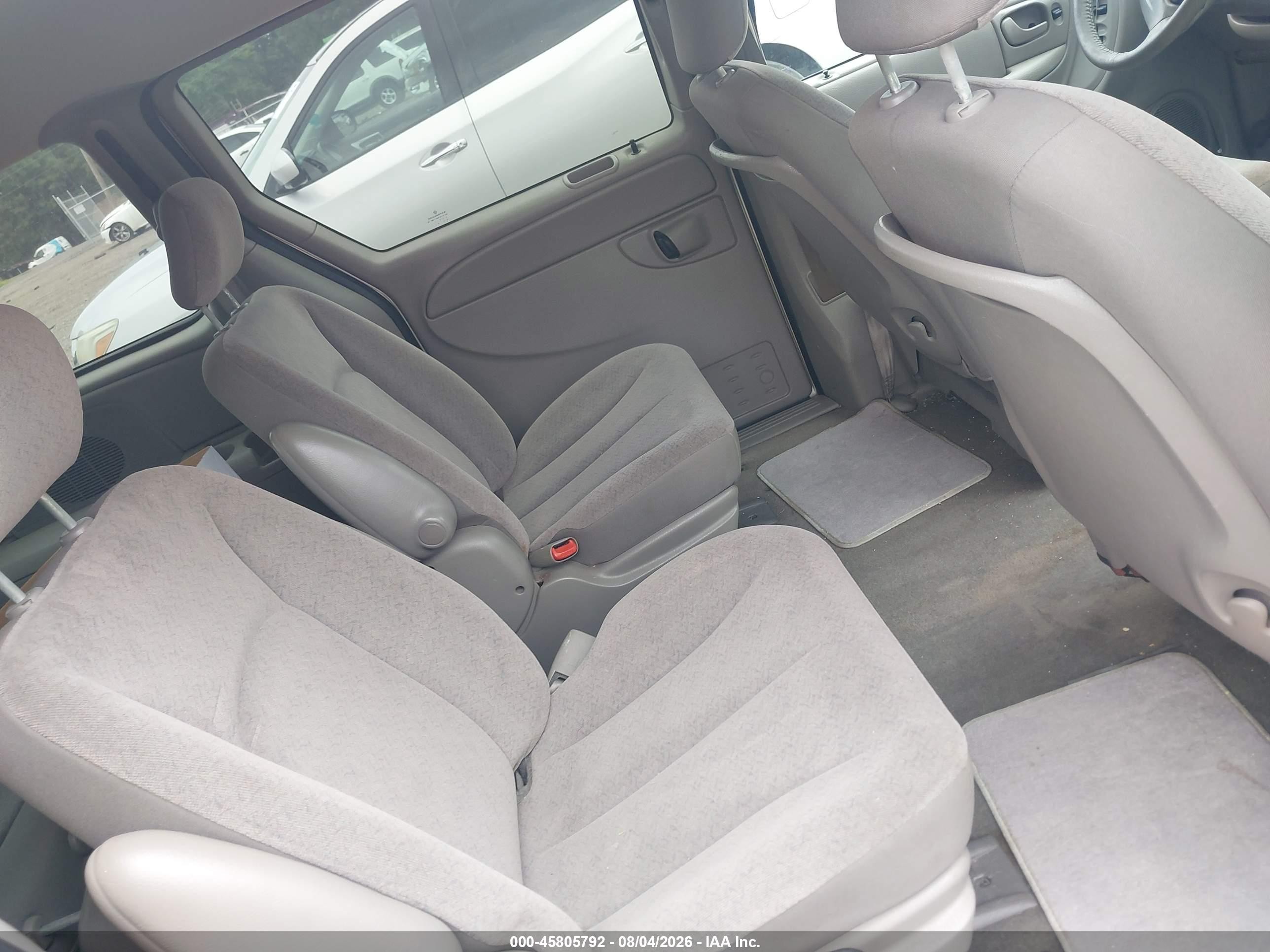 2003 Dodge Grand Caravan Sport Beige vin: 2D4GP44L53R203288