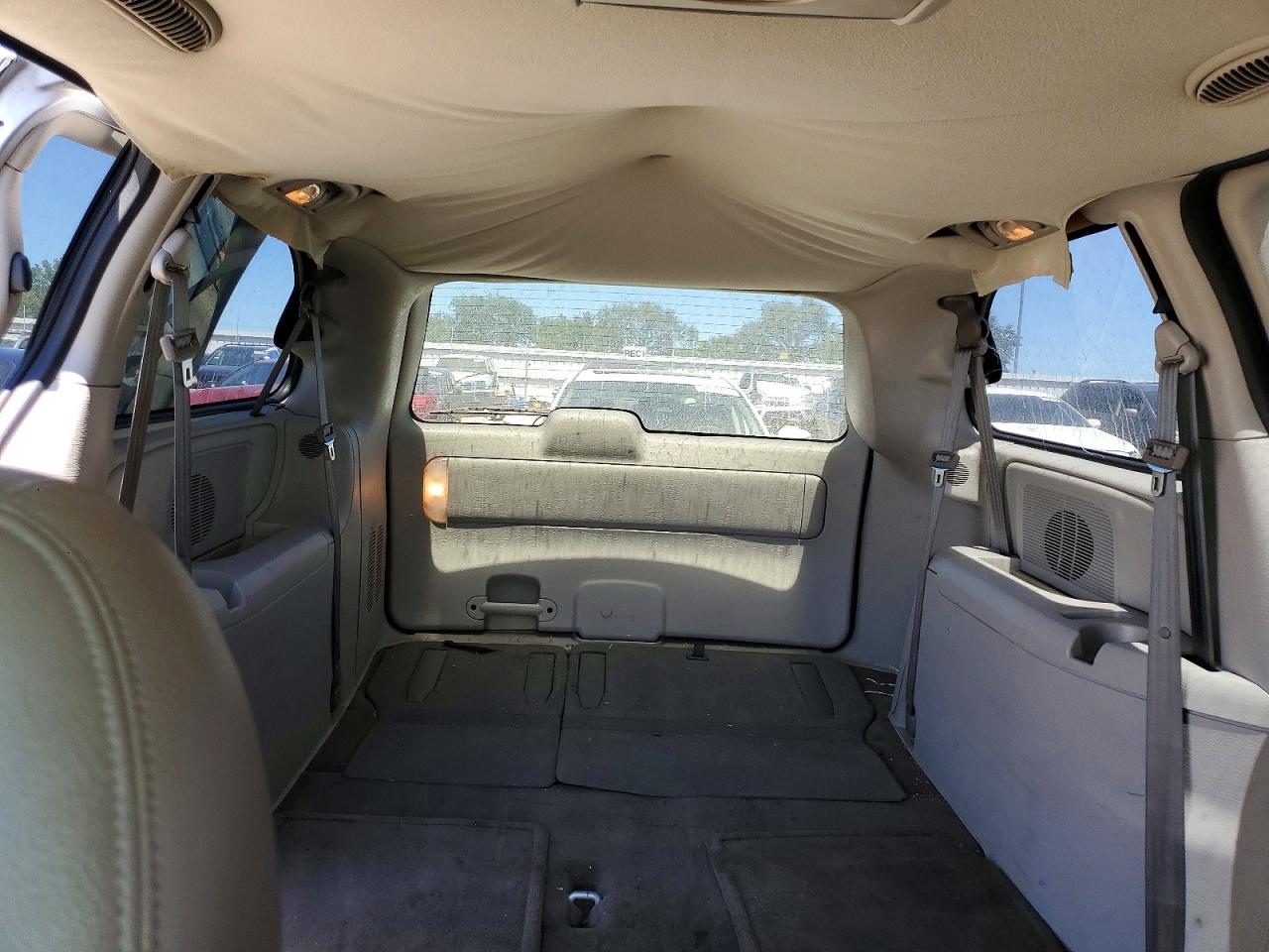 2007 Dodge Grand Caravan Sxt Серебряный vin: 2D4GP44L55R350889