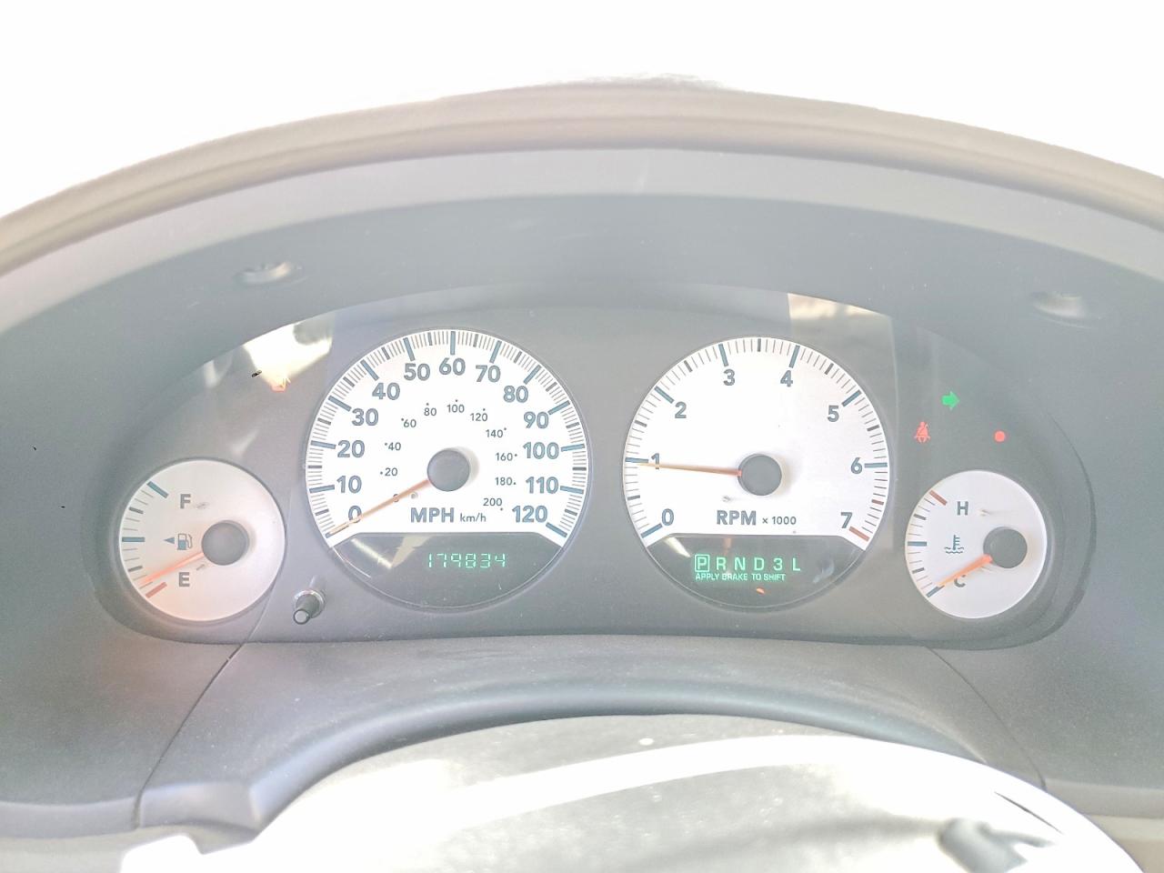 2007 Dodge Grand Caravan Sxt Серебряный vin: 2D4GP44L55R350889