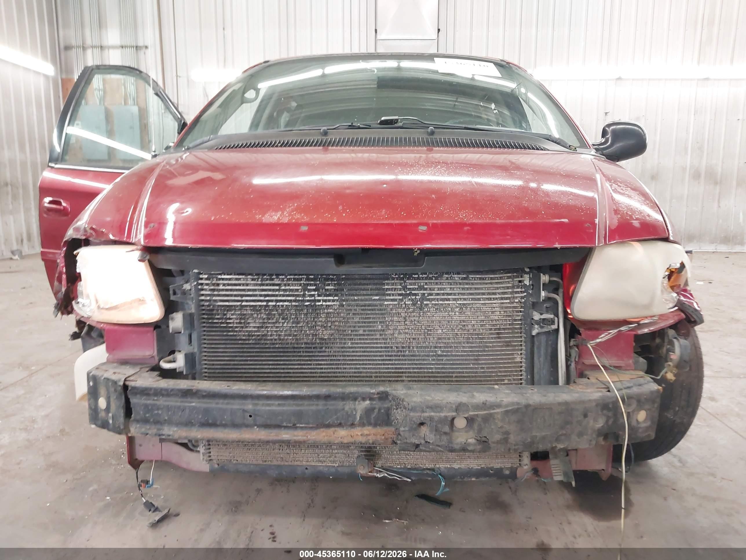 2005 Dodge Grand Caravan Sxt Red vin: 2D4GP44L55R540210