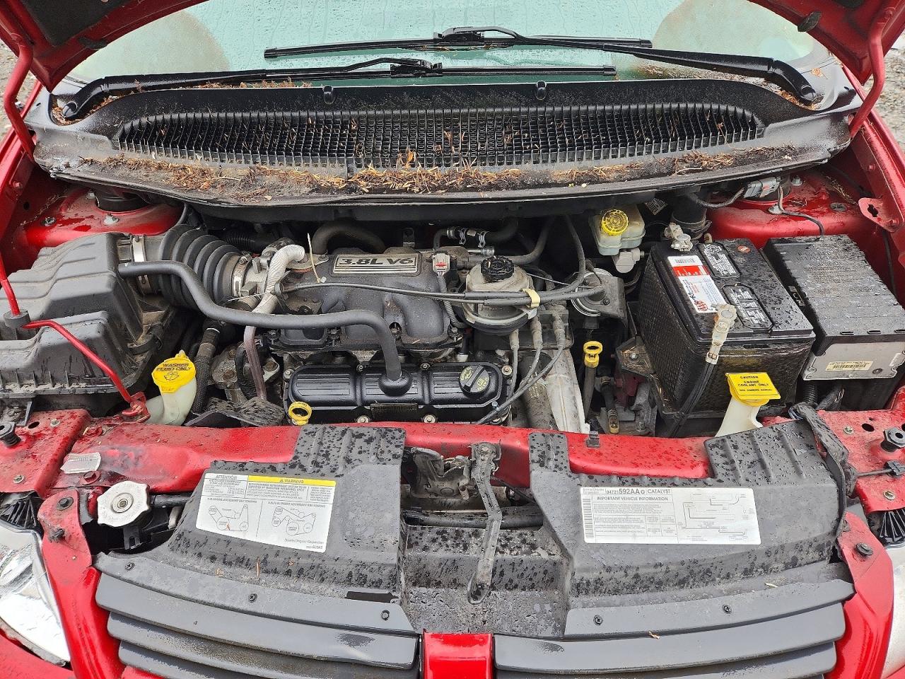 2006 Dodge Grand Caravan Sxt Red vin: 2D4GP44L56R627770