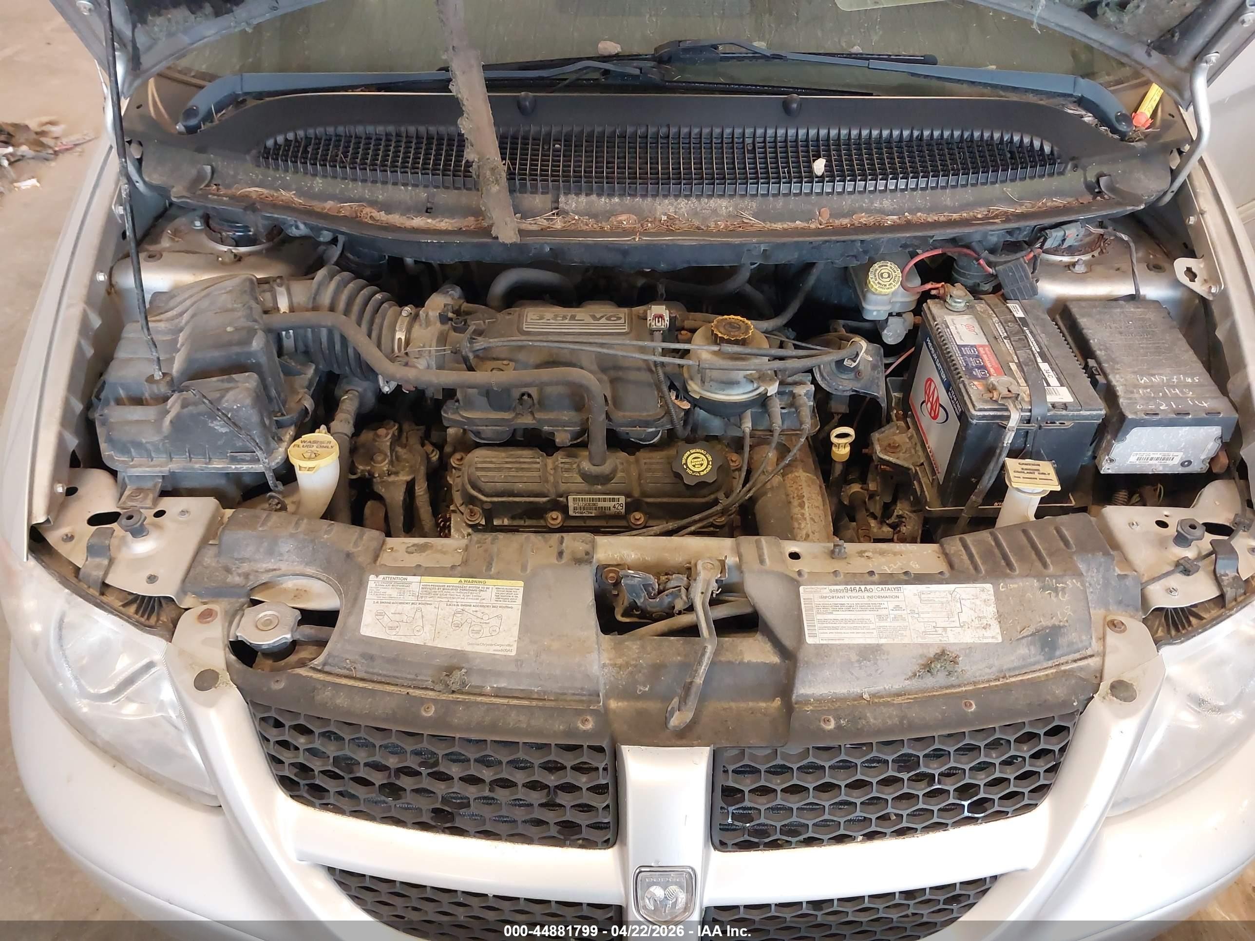 2004 Dodge Grand Caravan Sxt Silver vin: 2D4GP44L64R543518