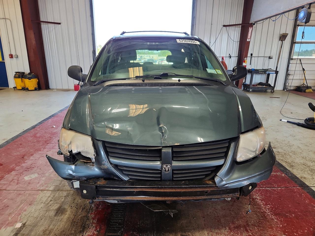 2005 Dodge Grand Caravan Sxt Blue vin: 2D4GP44L65R193714