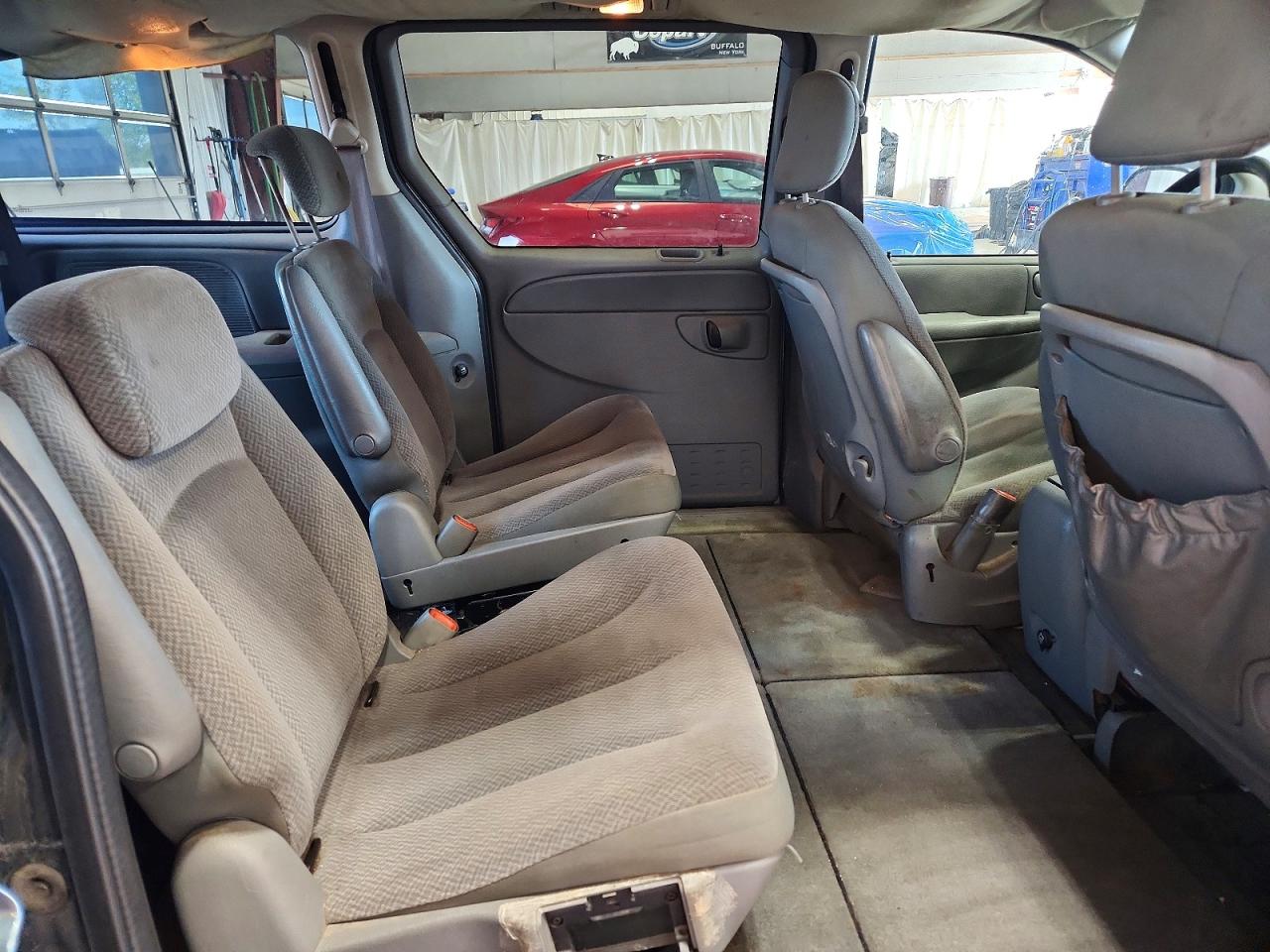 2005 Dodge Grand Caravan Sxt Blue vin: 2D4GP44L65R193714