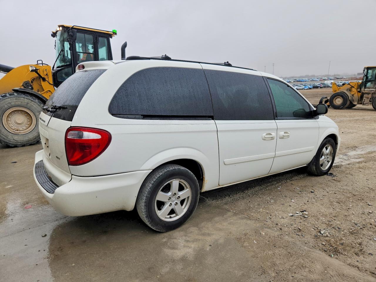 2005 Dodge Grand Caravan Sxt White vin: 2D4GP44L65R203822