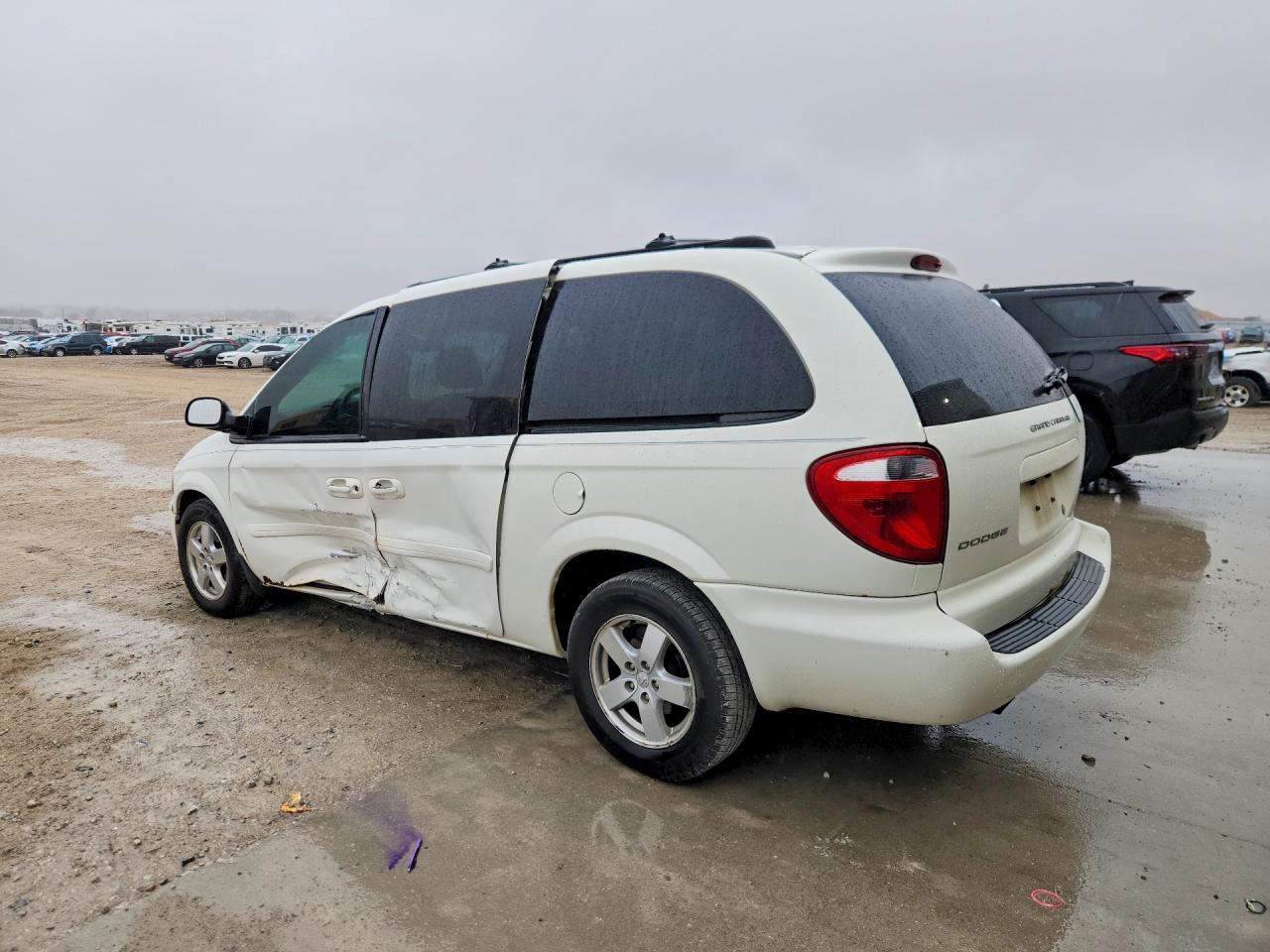 2005 Dodge Grand Caravan Sxt White vin: 2D4GP44L65R203822