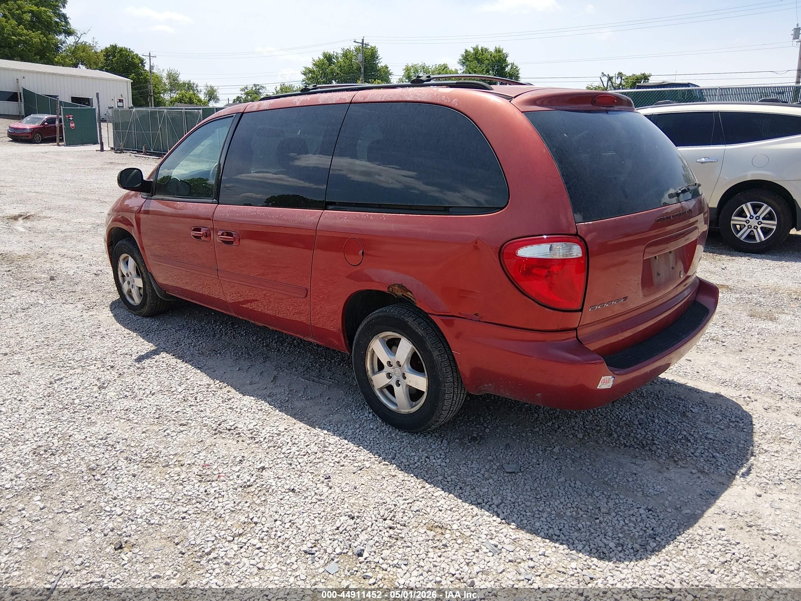 2007 Dodge Grand Caravan Sxt Red vin: 2D4GP44L67R322201