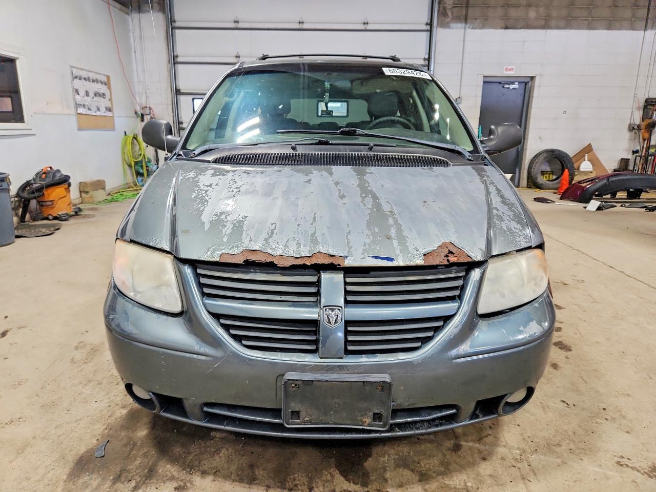 2007 Dodge Grand Caravan Sxt Gray vin: 2D4GP44L67R357742