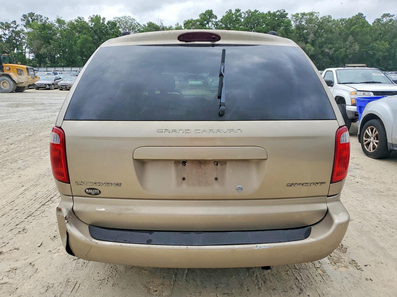 2003 Dodge Grand Caravan Sport Gold vin: 2D4GP44L73R234980