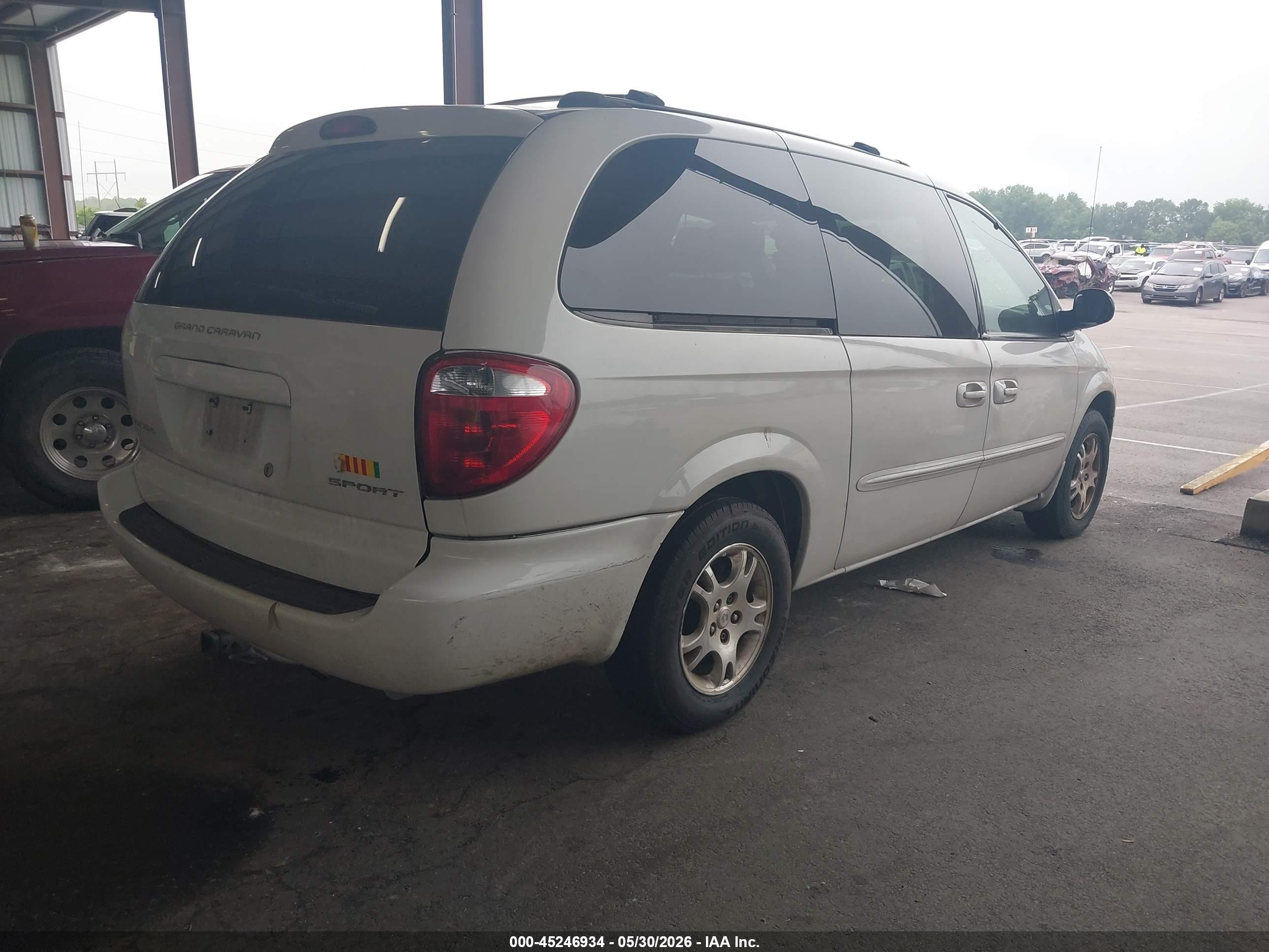 2003 Dodge Grand Caravan Sport Белый vin: 2D4GP44L73R256168