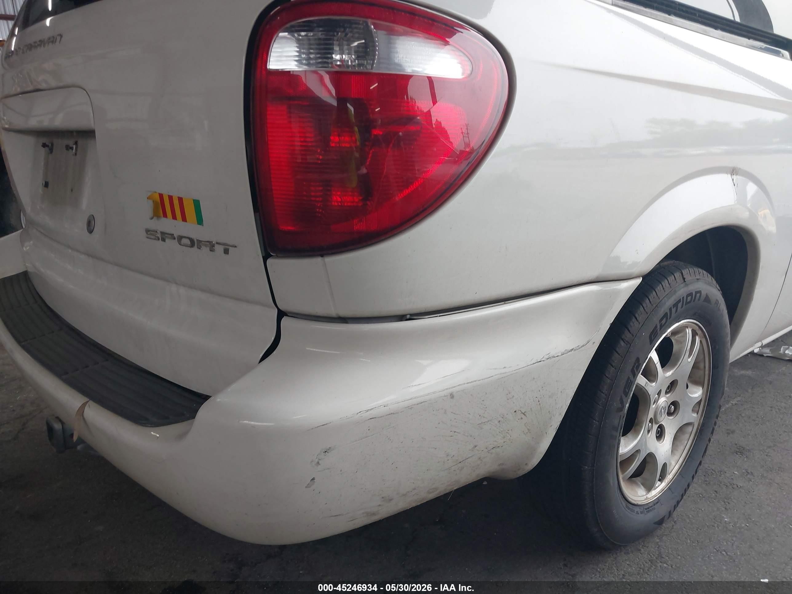 2003 Dodge Grand Caravan Sport Белый vin: 2D4GP44L73R256168