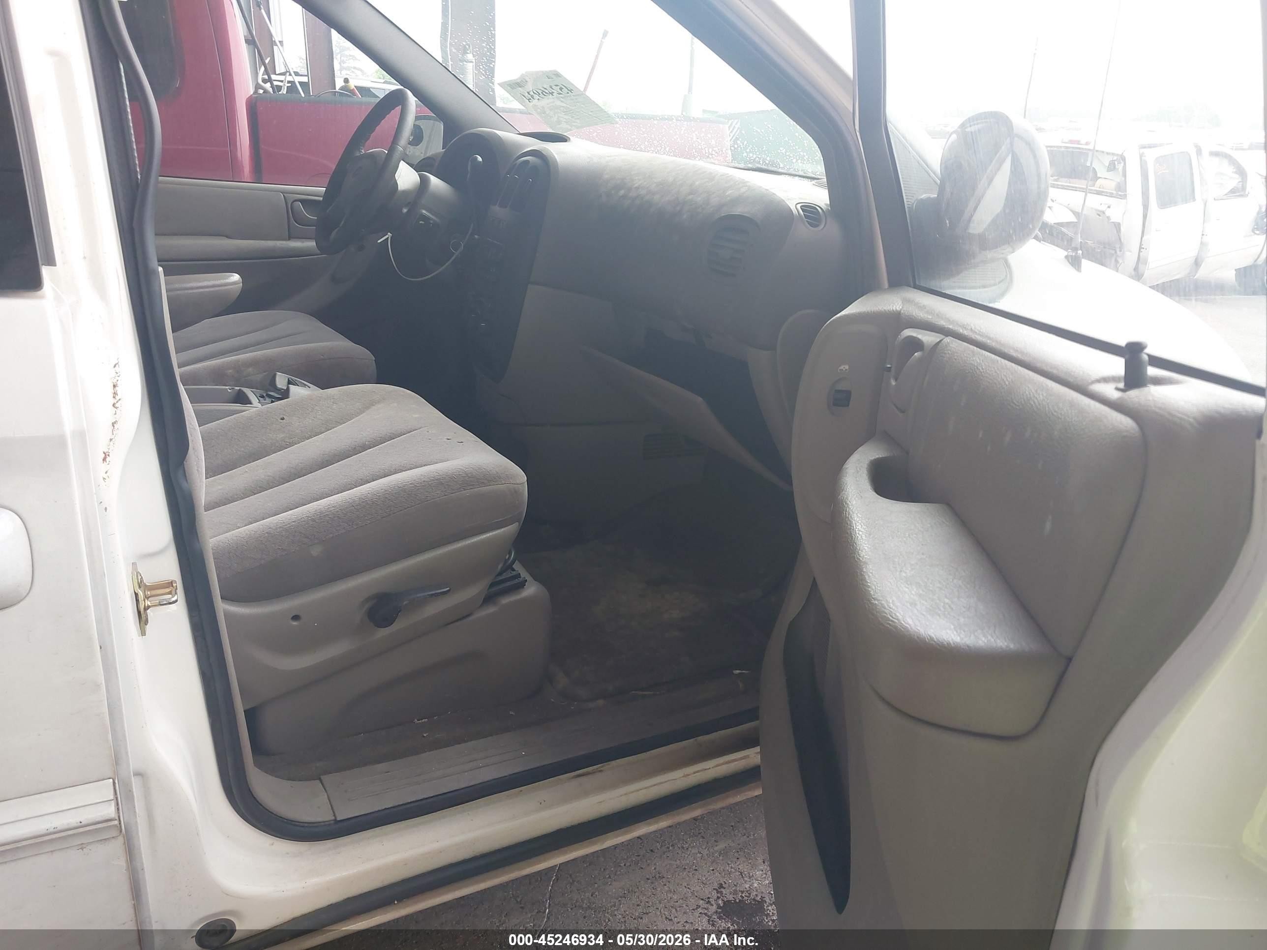 2003 Dodge Grand Caravan Sport Белый vin: 2D4GP44L73R256168