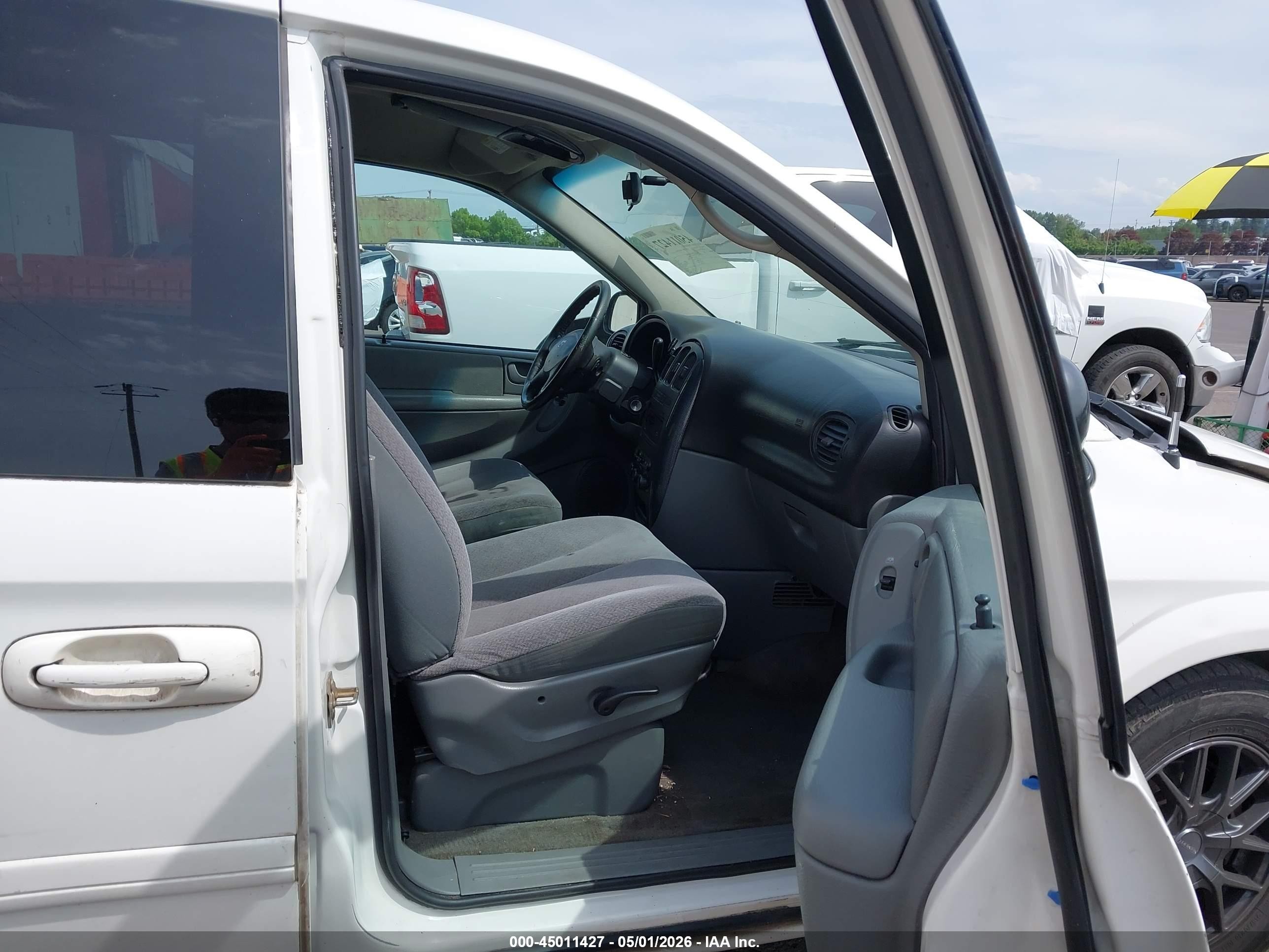 2006 Dodge Grand Caravan Sxt White vin: 2D4GP44L76R816212