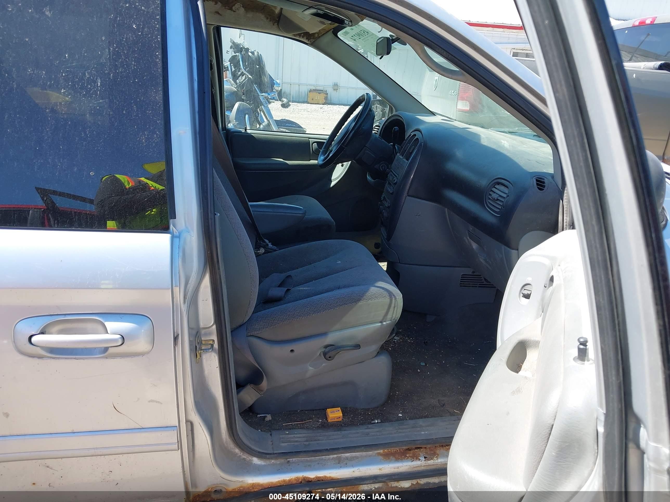 2007 Dodge Grand Caravan Sxt Silver vin: 2D4GP44L77R105742