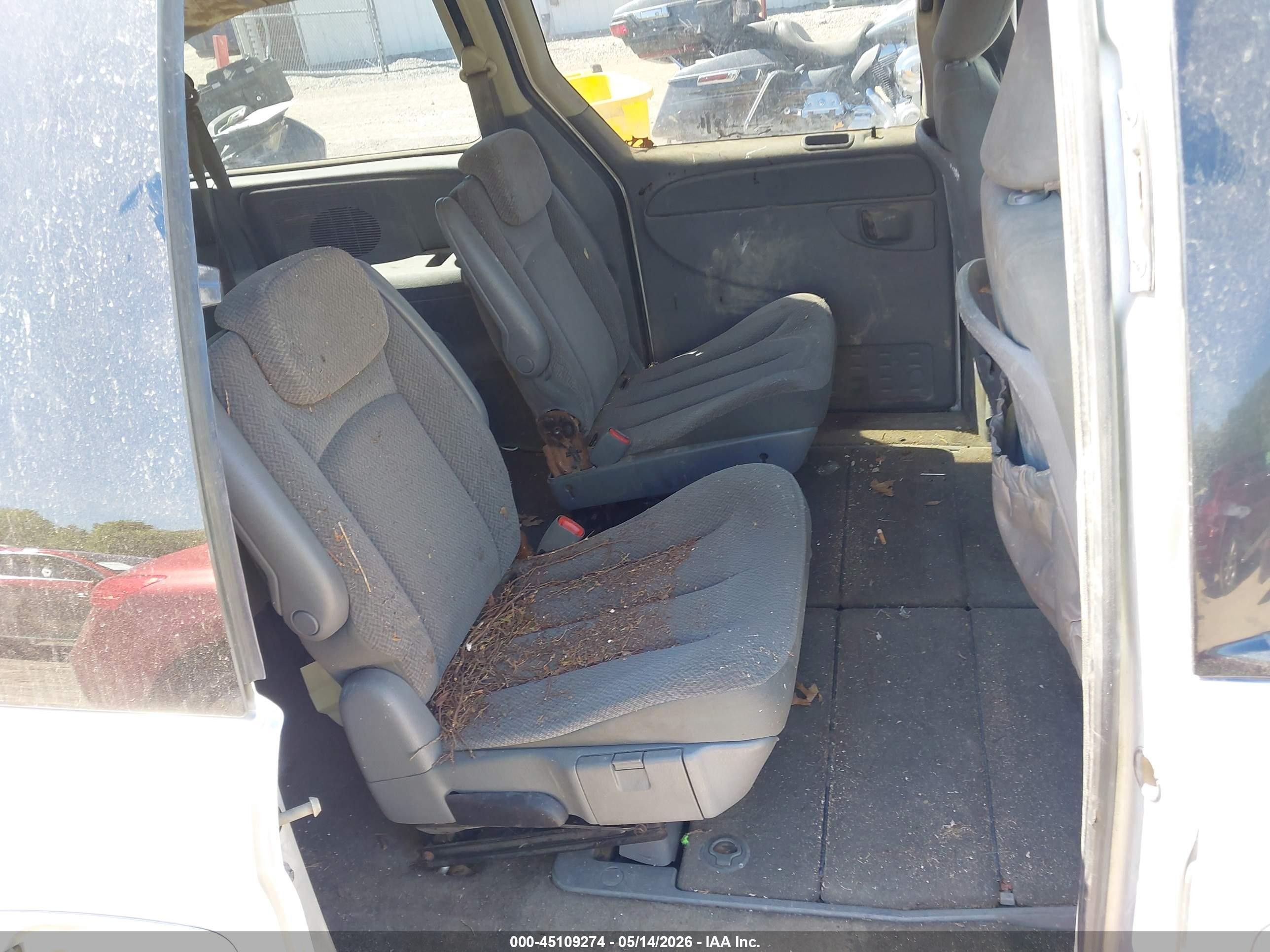 2007 Dodge Grand Caravan Sxt Silver vin: 2D4GP44L77R105742
