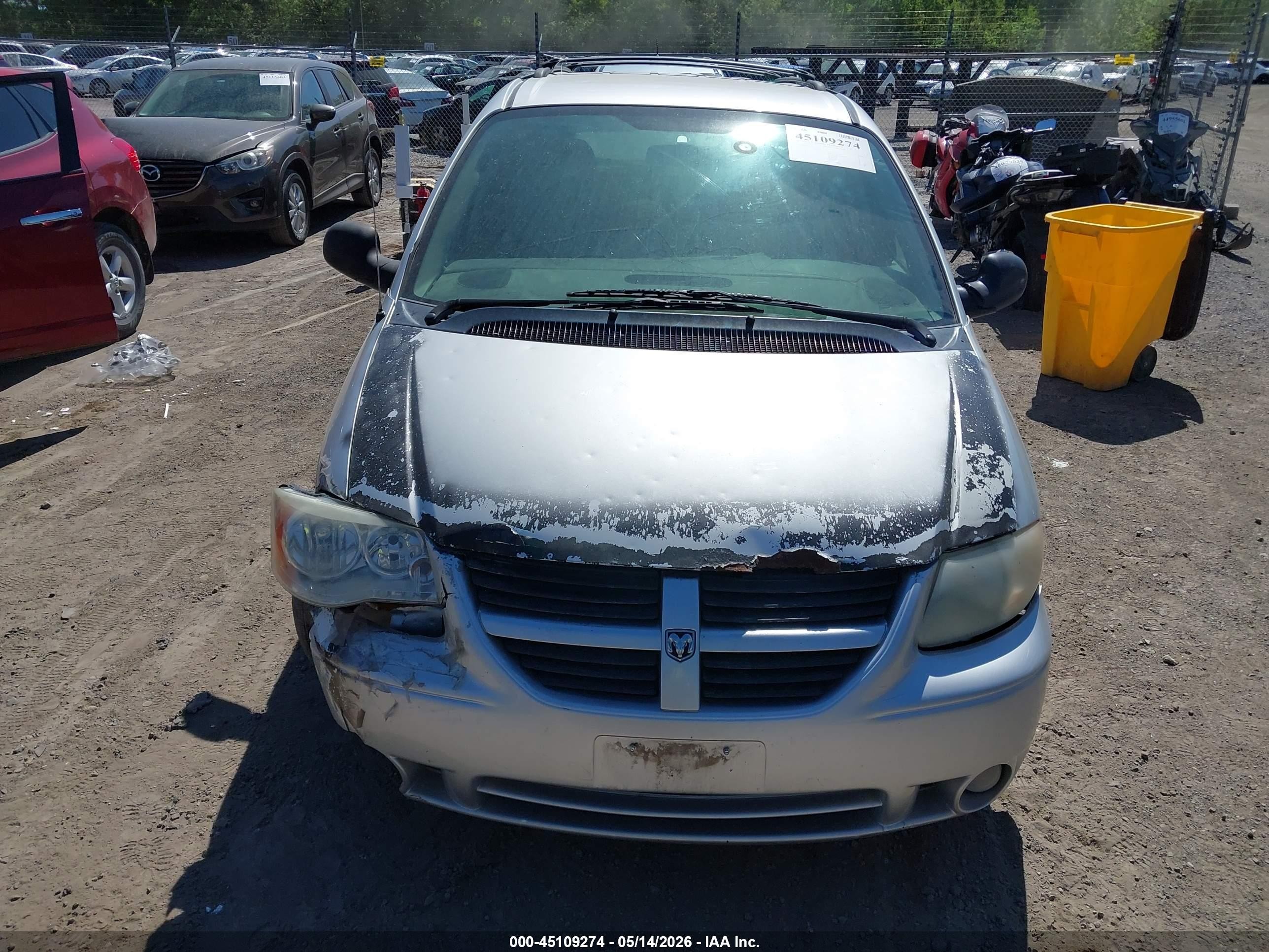 2007 Dodge Grand Caravan Sxt Silver vin: 2D4GP44L77R105742
