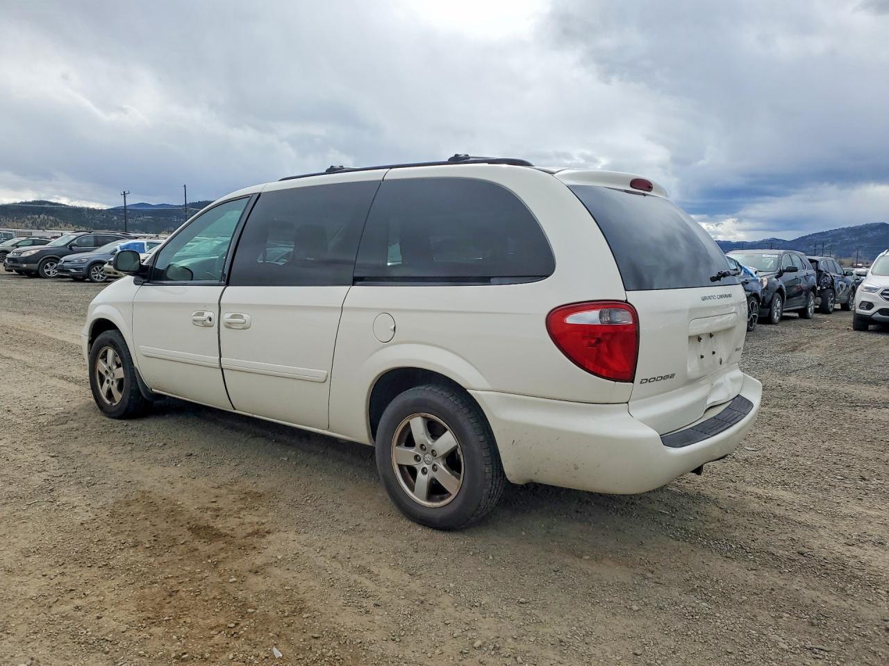 2007 Dodge Grand Caravan Sxt White vin: 2D4GP44L77R314611