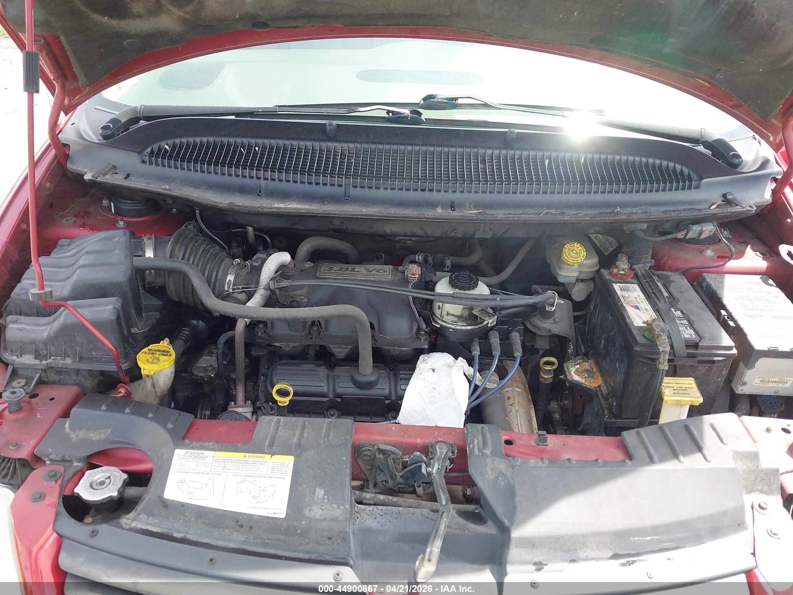 2005 Dodge Grand Caravan Sxt Red vin: 2D4GP44L85R382235