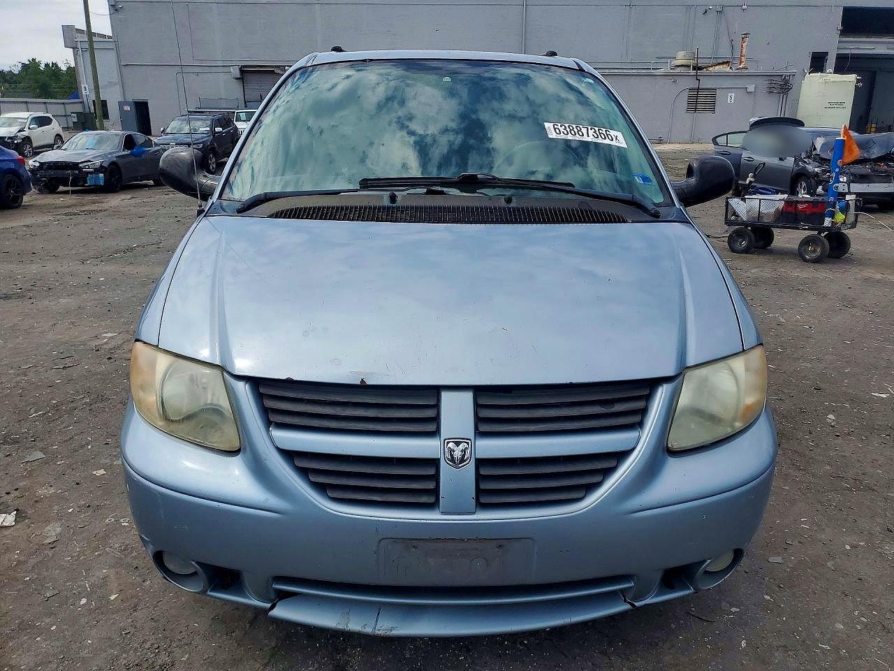 2005 Dodge Grand Caravan Sxt Blue vin: 2D4GP44L85R529038