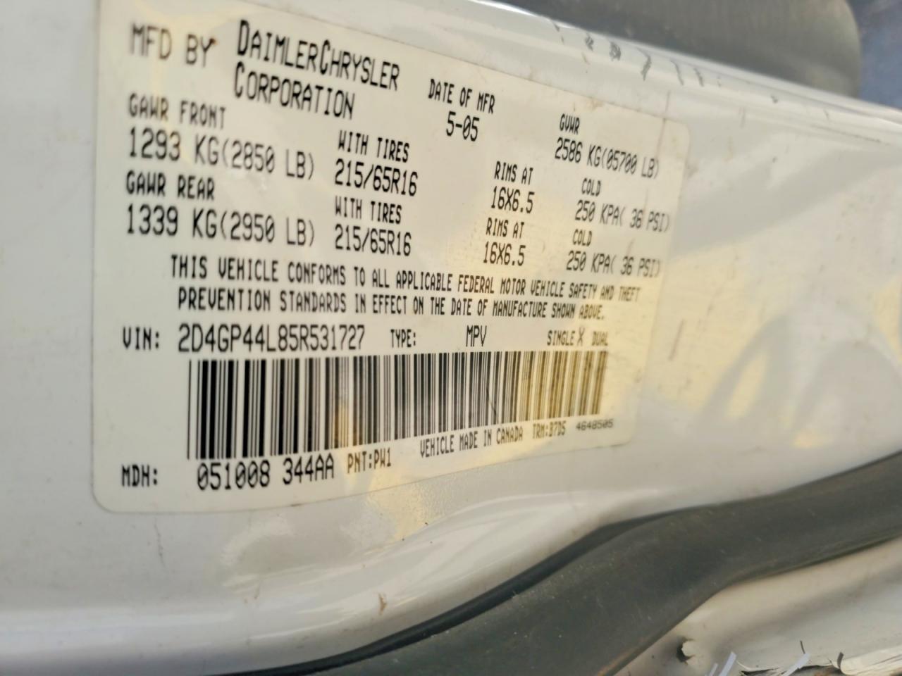 2005 Dodge Grand Caravan Sxt White vin: 2D4GP44L85R531727