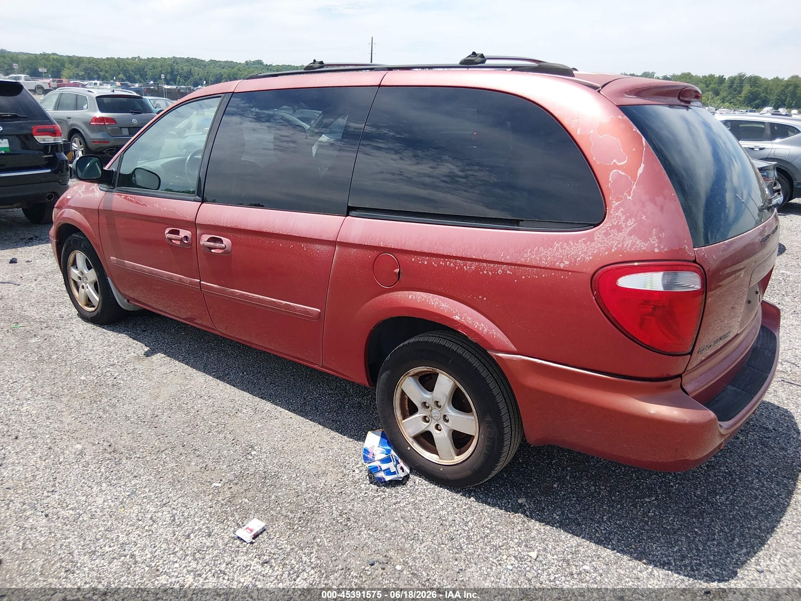 2005 Dodge Caravan Sxt Red vin: 2D4GP44L85R558832