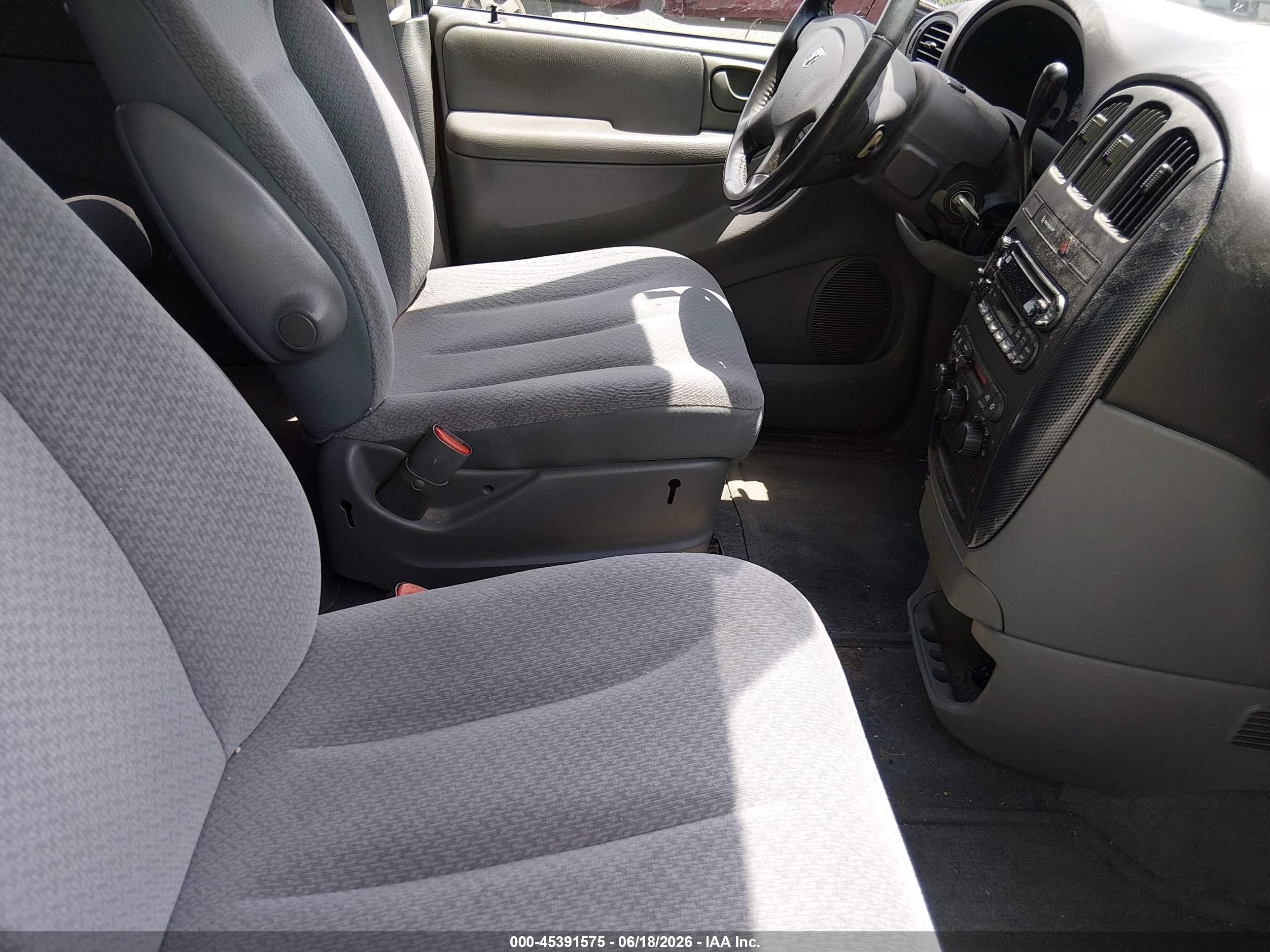 2005 Dodge Caravan Sxt Red vin: 2D4GP44L85R558832