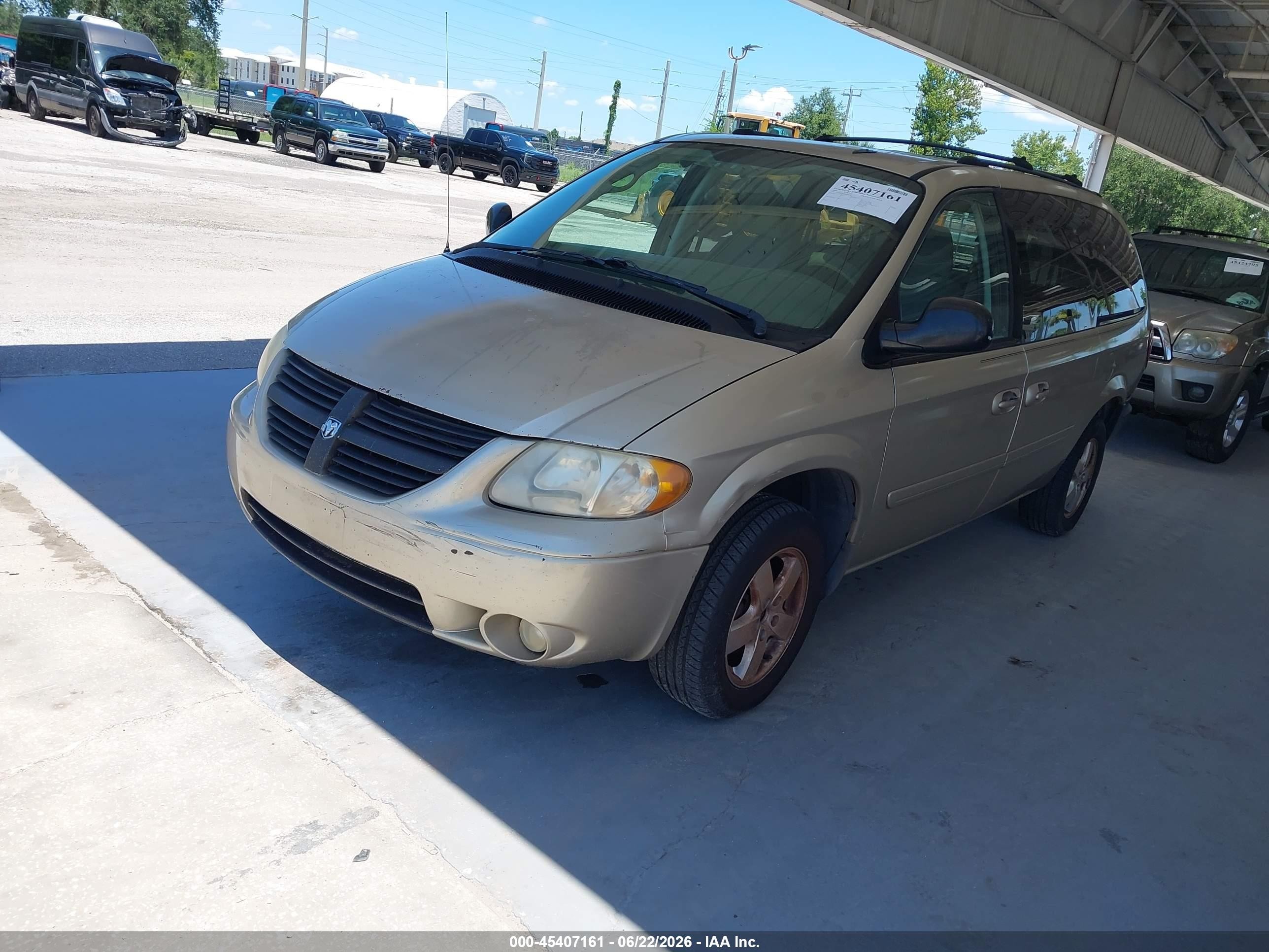 2006 Dodge Grand Caravan Sxt Gold vin: 2D4GP44L86R641596