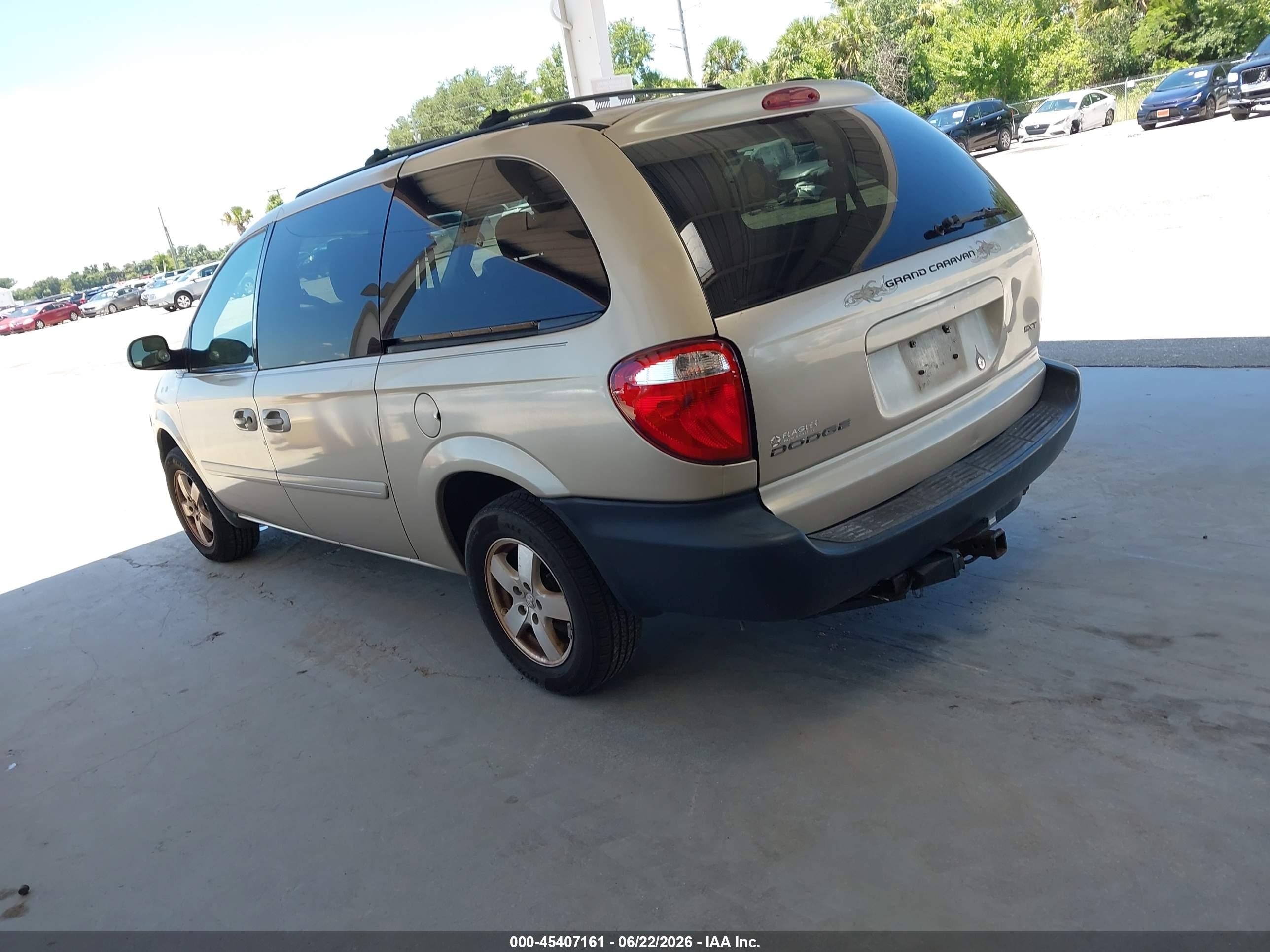 2006 Dodge Grand Caravan Sxt Gold vin: 2D4GP44L86R641596