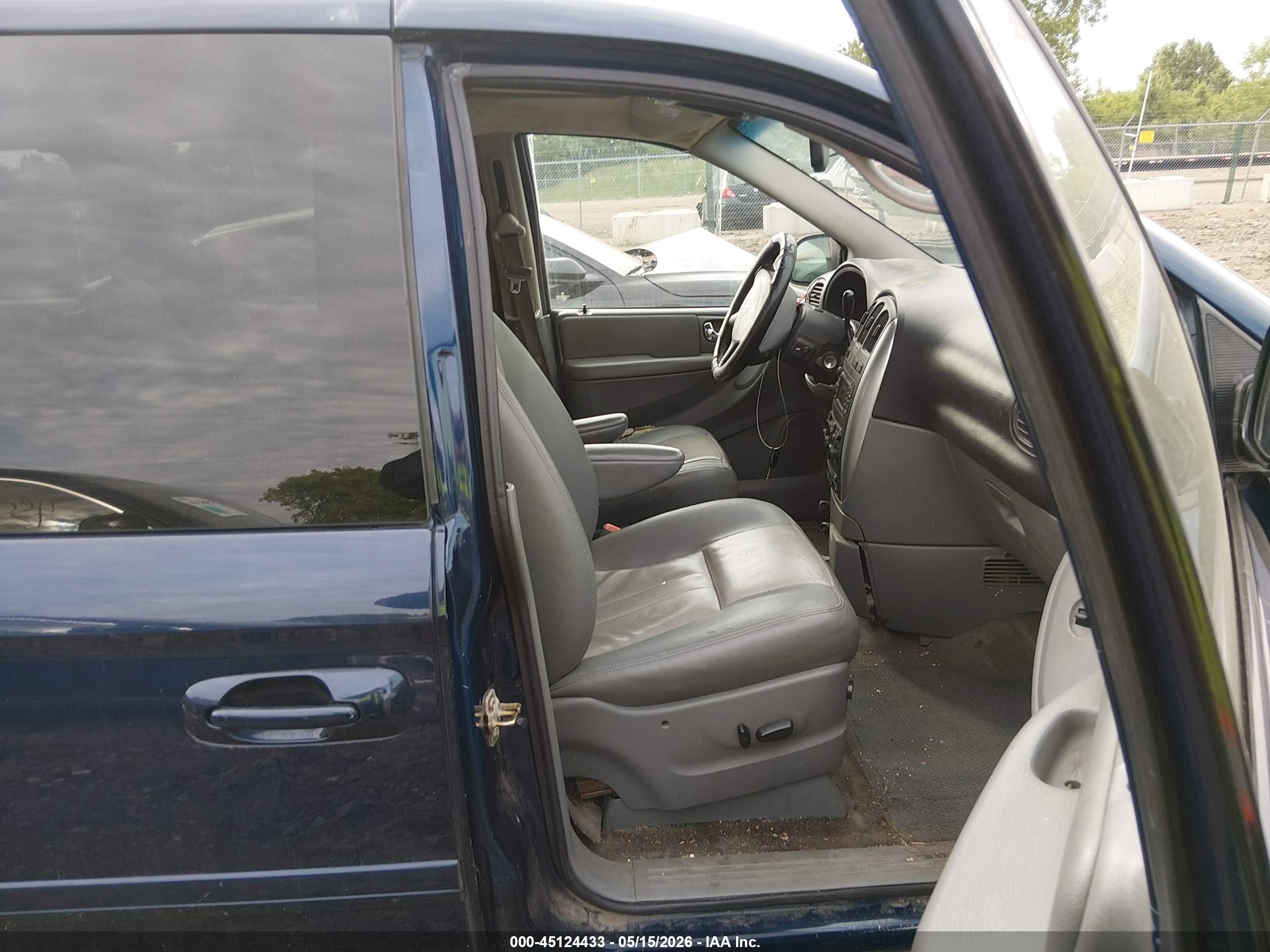 2006 Dodge Grand Caravan Sxt Blue vin: 2D4GP44L86R694556