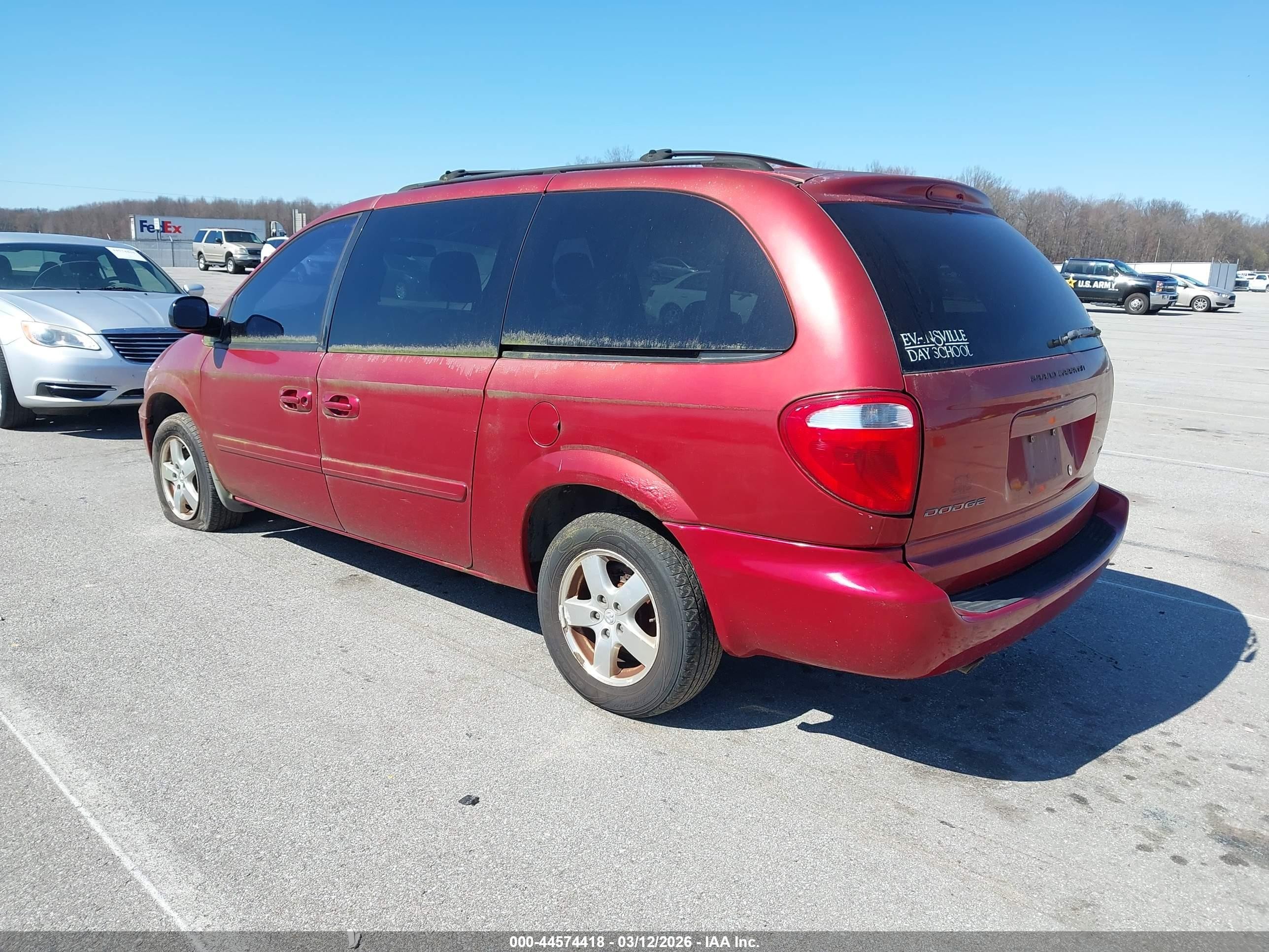 2007 Dodge Grand Caravan Sxt Красный vin: 2D4GP44L87R264110