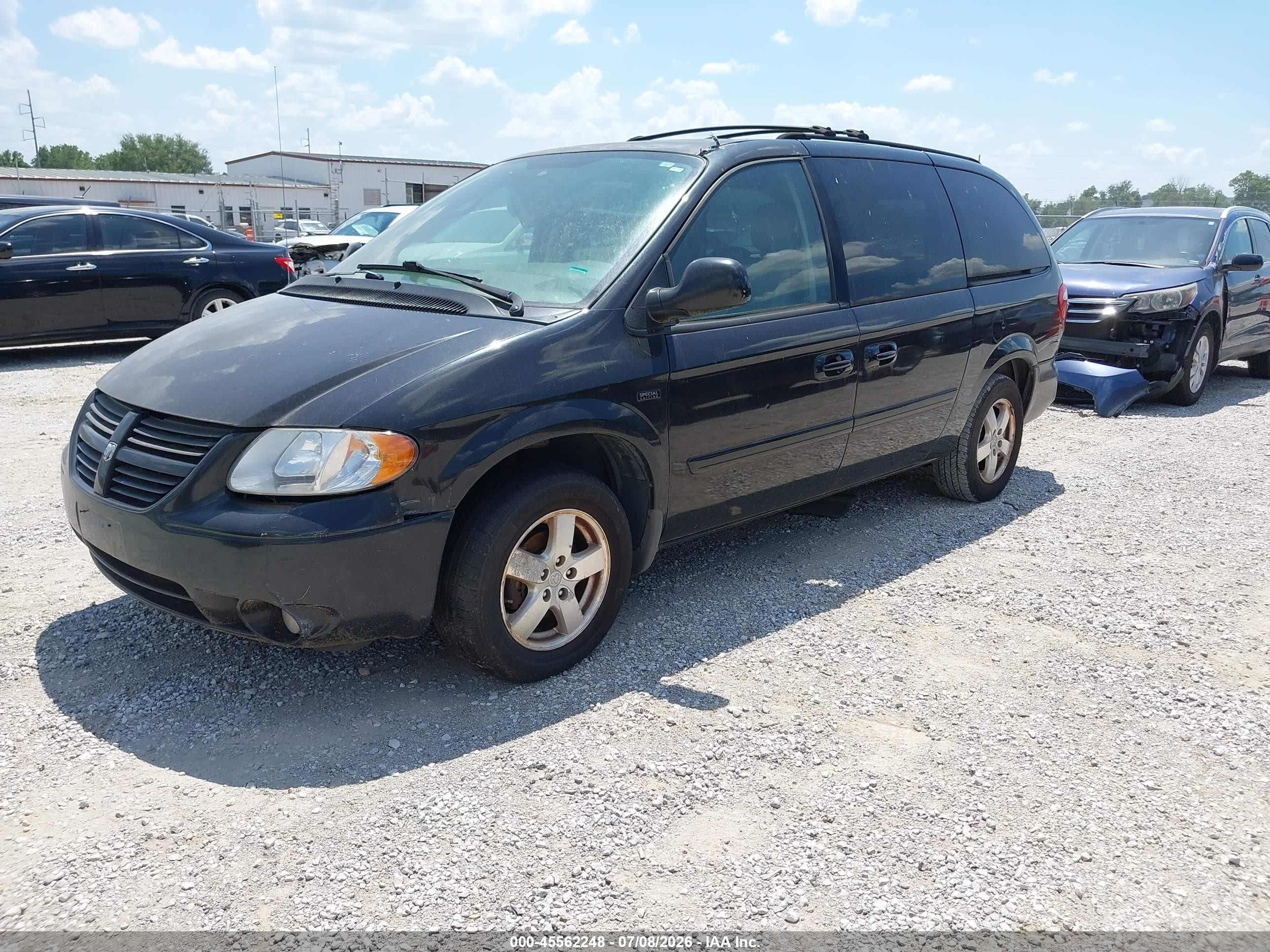 2007 Dodge Grand Caravan Sxt Black vin: 2D4GP44L87R270912