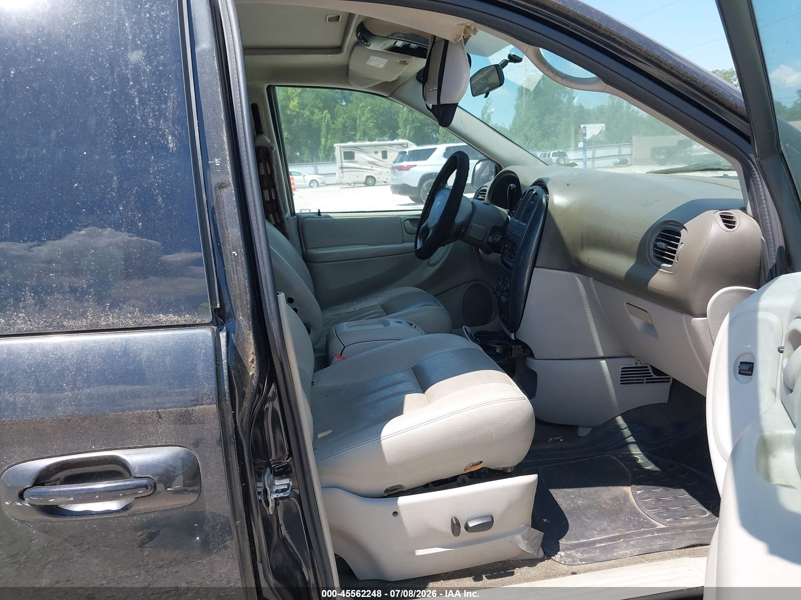 2007 Dodge Grand Caravan Sxt Black vin: 2D4GP44L87R270912