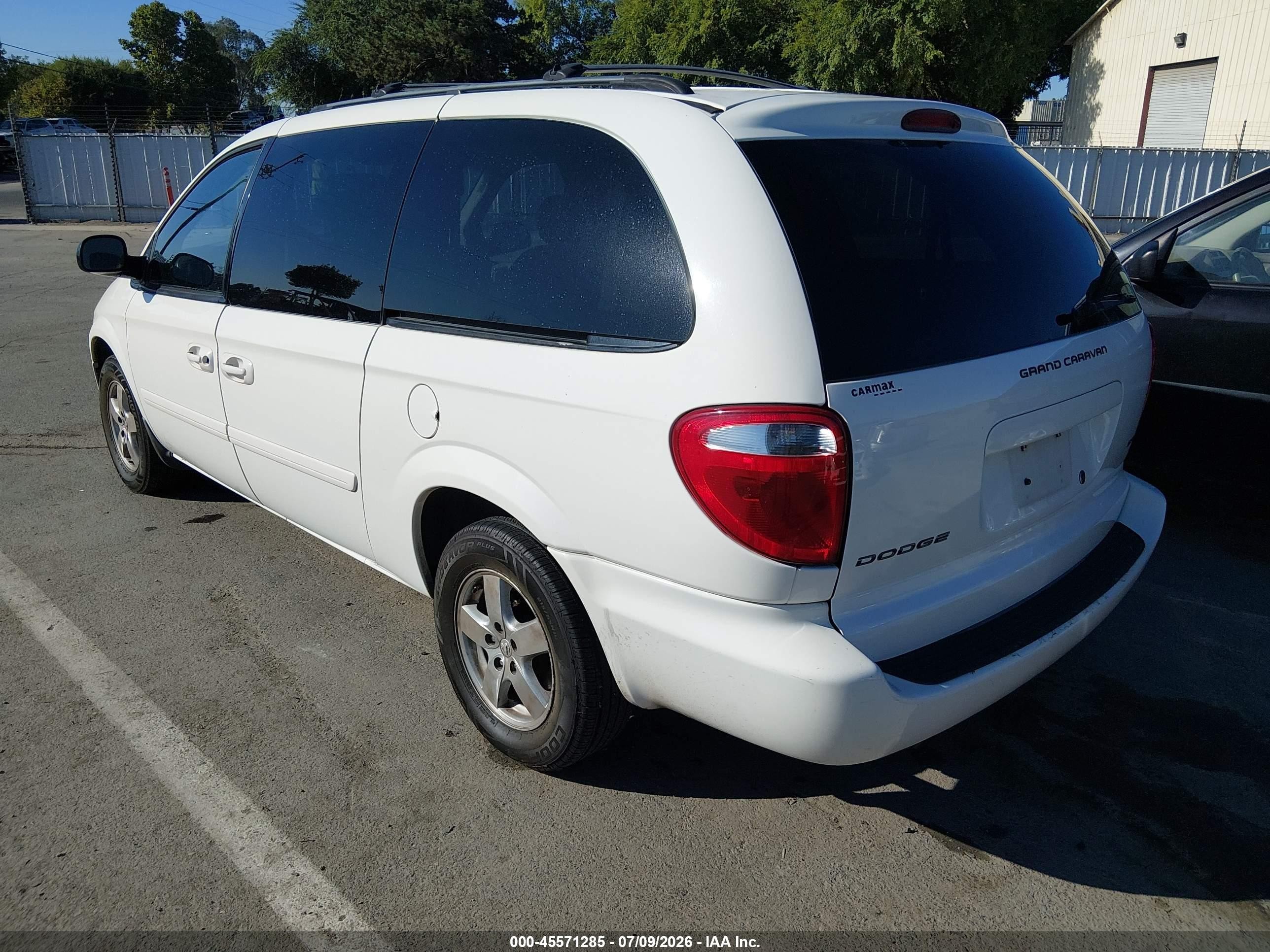 2007 Dodge Grand Caravan Sxt White vin: 2D4GP44L87R314522
