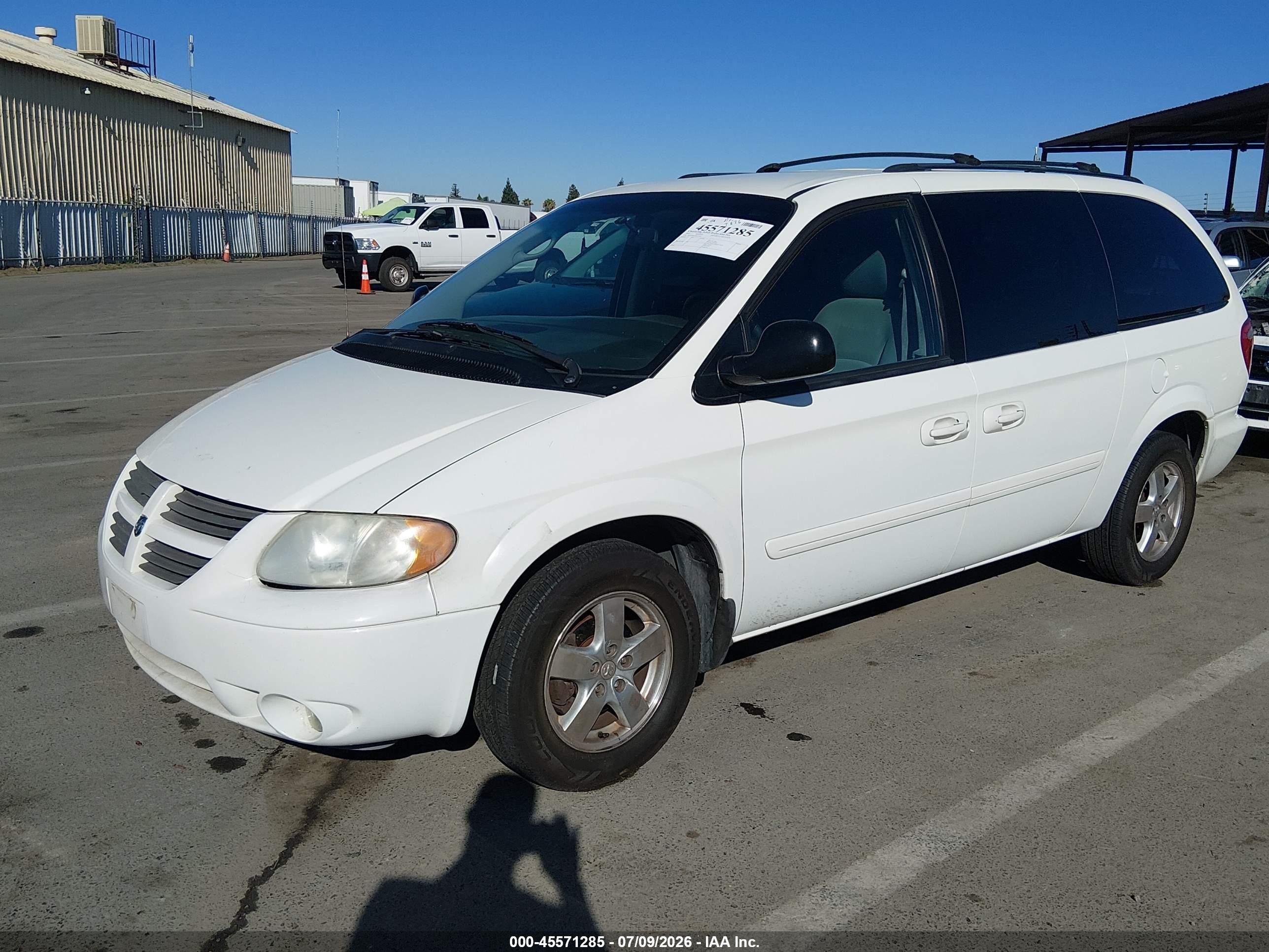 2007 Dodge Grand Caravan Sxt White vin: 2D4GP44L87R314522