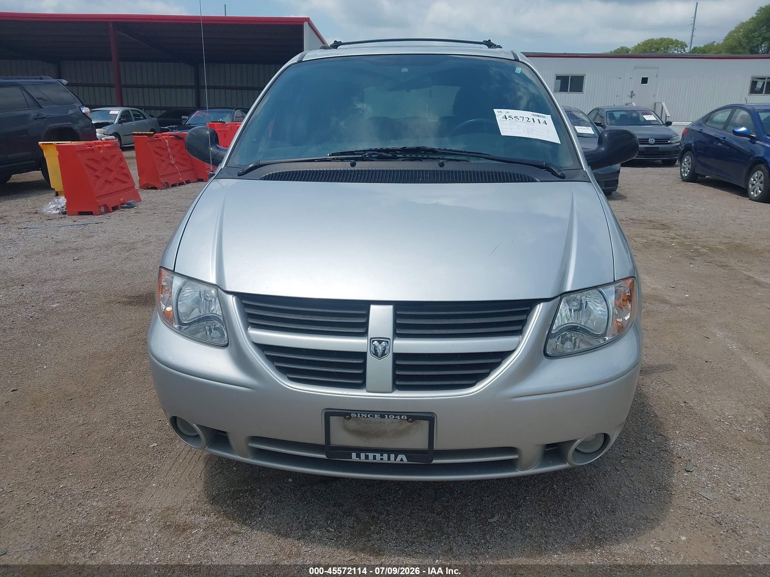 2005 Dodge Caravan Sxt Silver vin: 2D4GP44L95R113869
