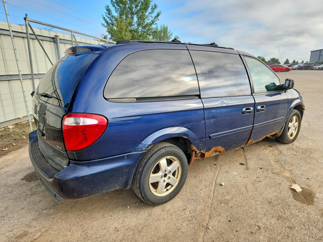 2005 Dodge Grand Caravan Sxt Blue vin: 2D4GP44L95R300528
